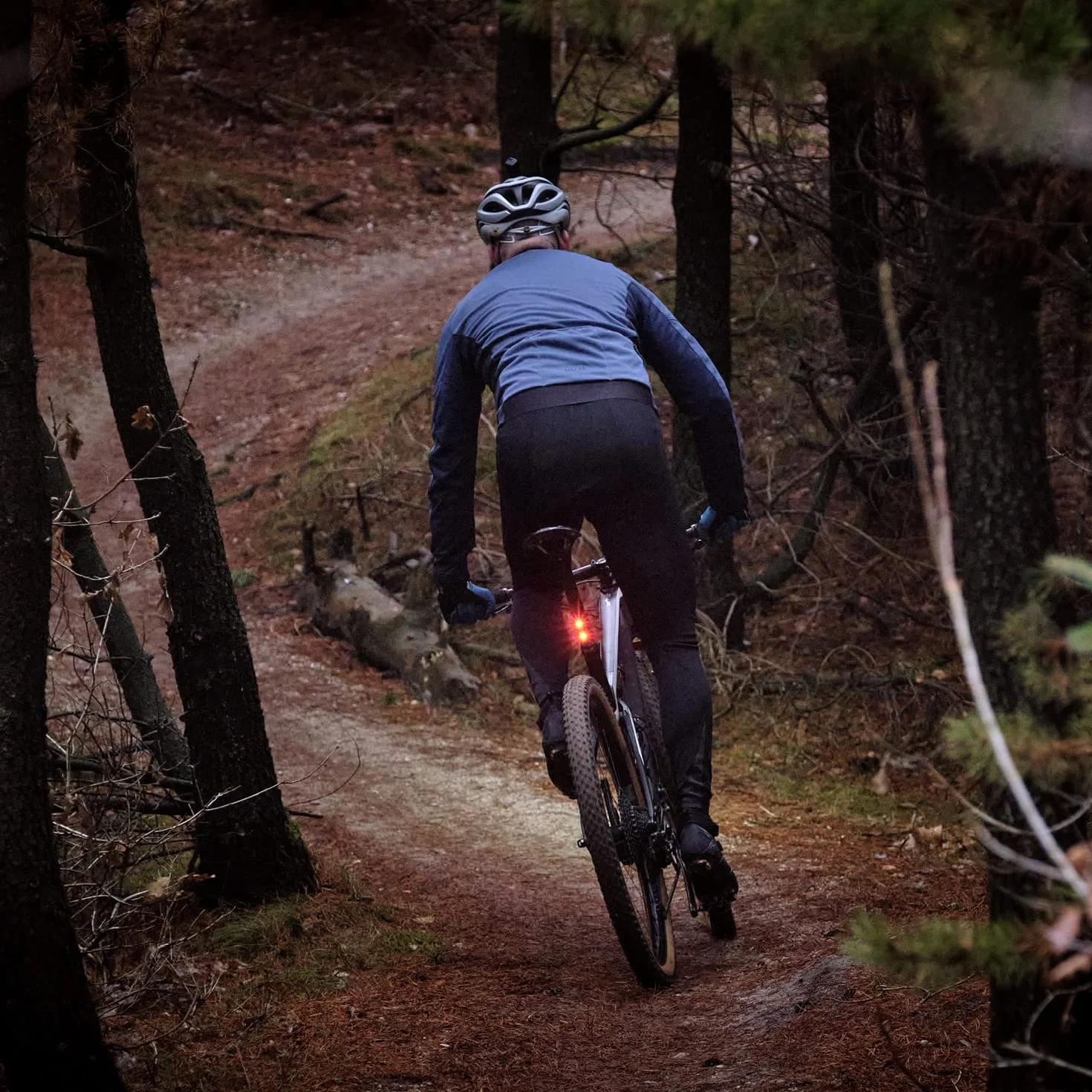 SIGMA Sport - Buster 1100 | Éclairage vélo Avant de 1100 lumens | Lumière Avant Rechargeable avec Cinq Modes d'éclairage | avec Fonction « Quick Release » pour Fixation Rapide