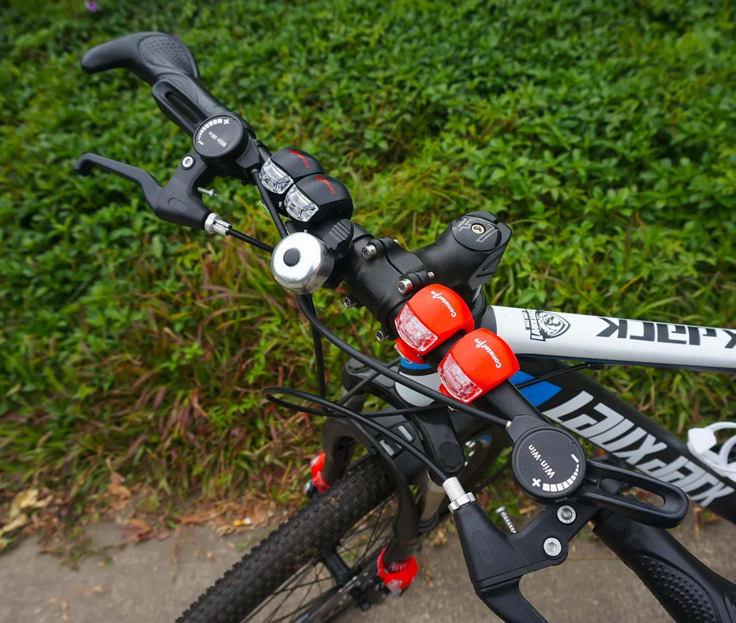 Éclairage Vélo |LED pour Vélo Silicone LED Lumiere Vélo | Lumière Vélo Avant et Arrière | VTT VTC Cycliste (4pcs (2pcs rouge/2pcs Noir))