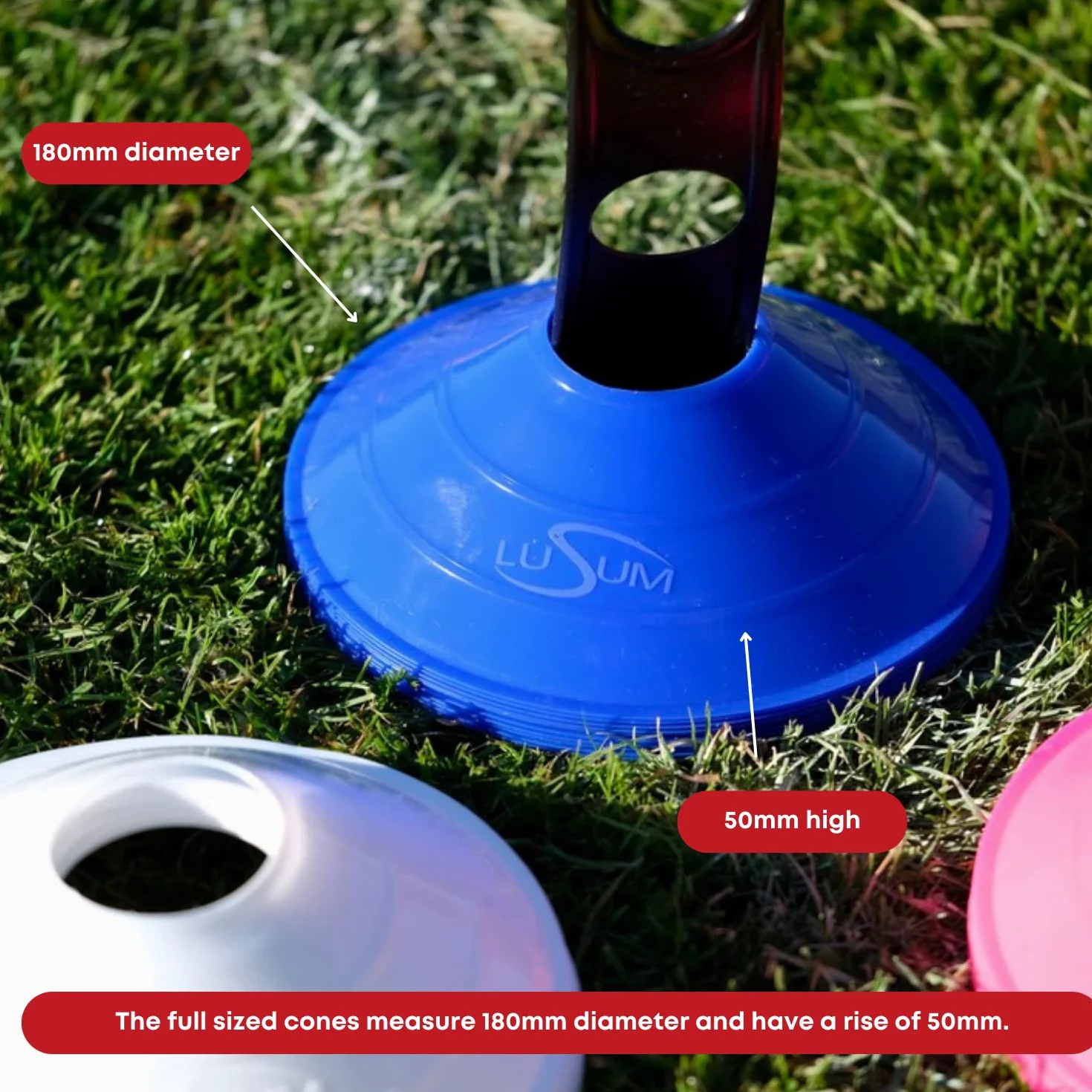 Lusum Lot de 50 coupelles de sport pour le balisage avec support et sac