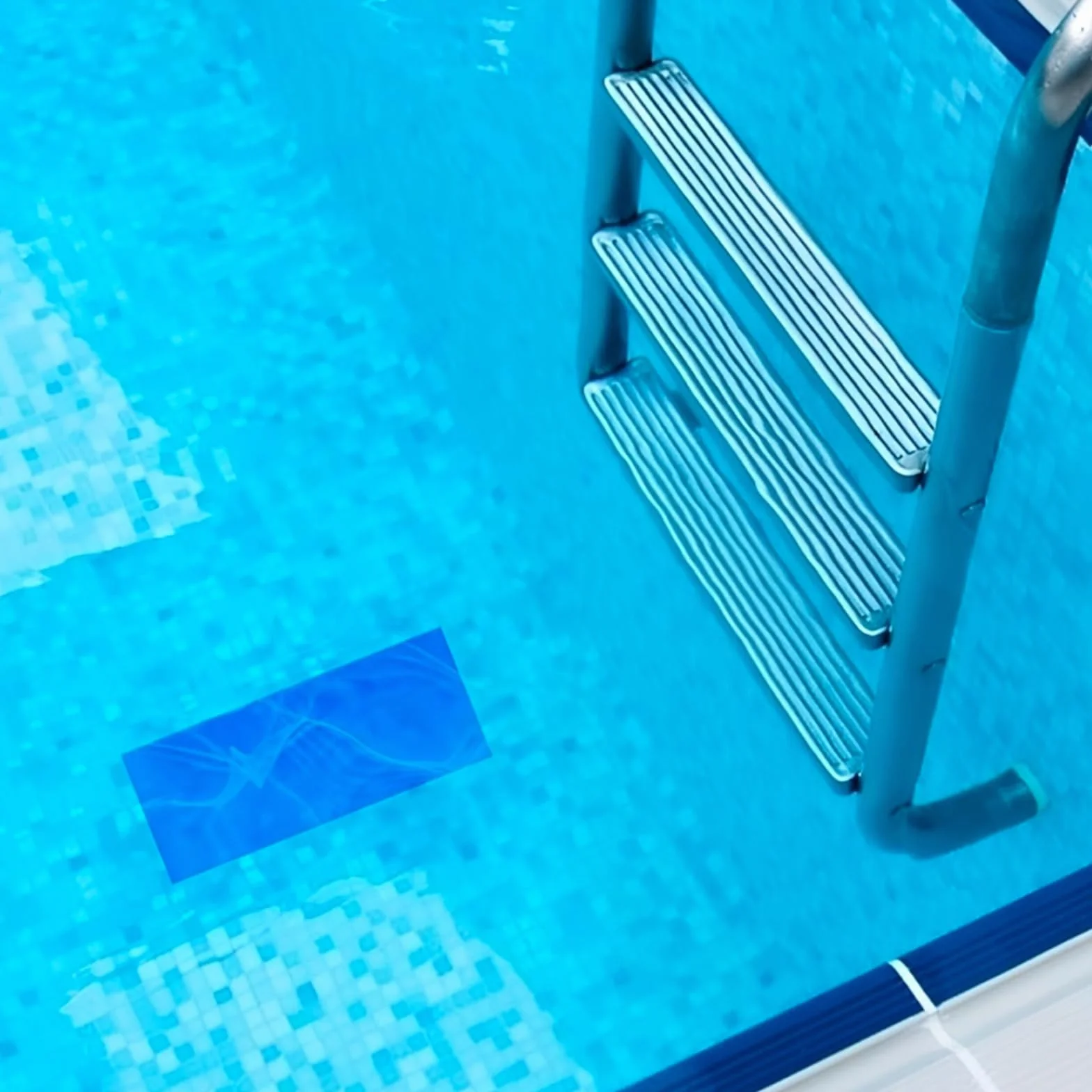 Rustine Auto-Adhésive pour Piscine 4FTx2.8FT Réparation Patch PVC Liner Large