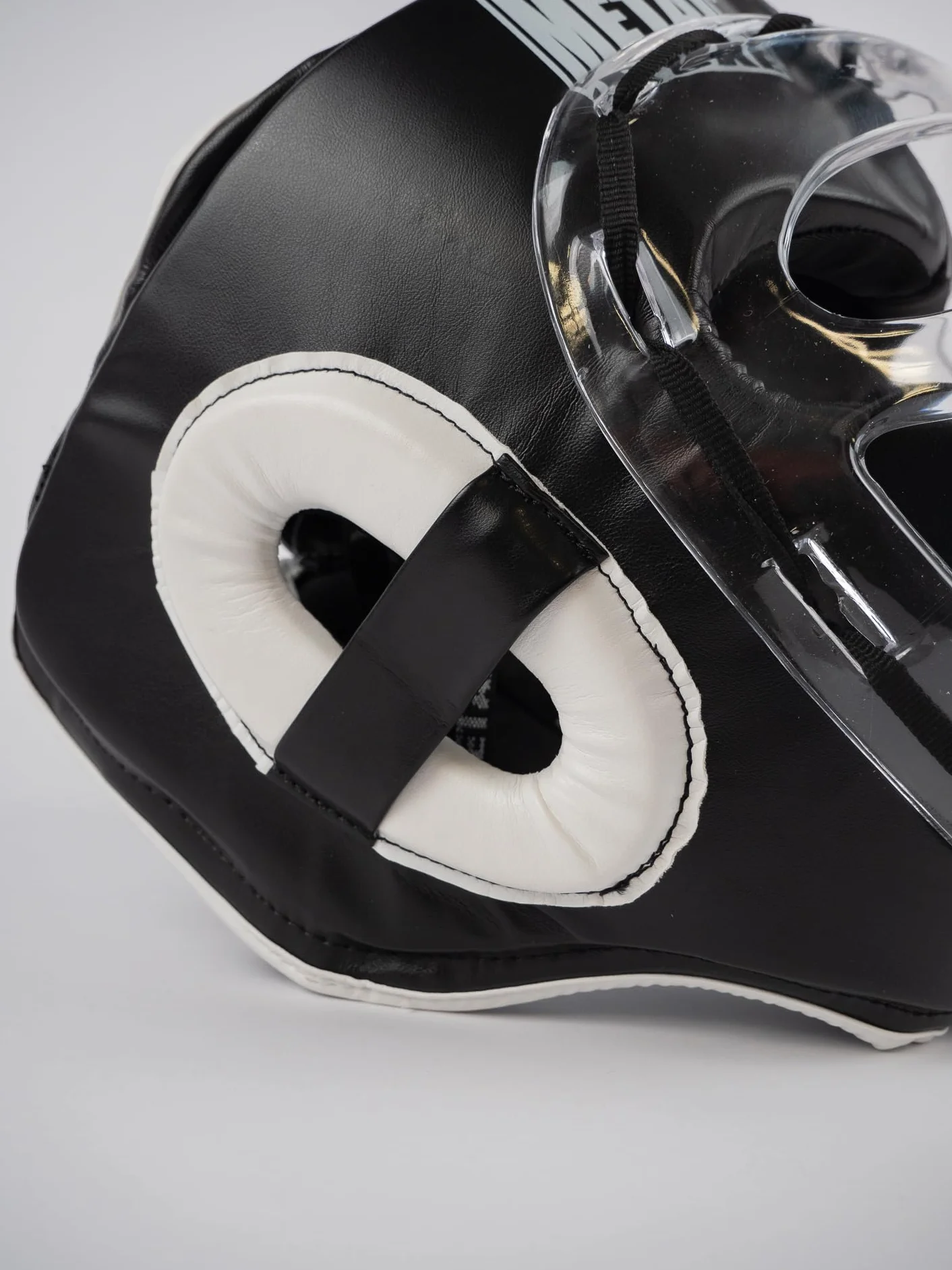 Casque METAL BOXE MB423G