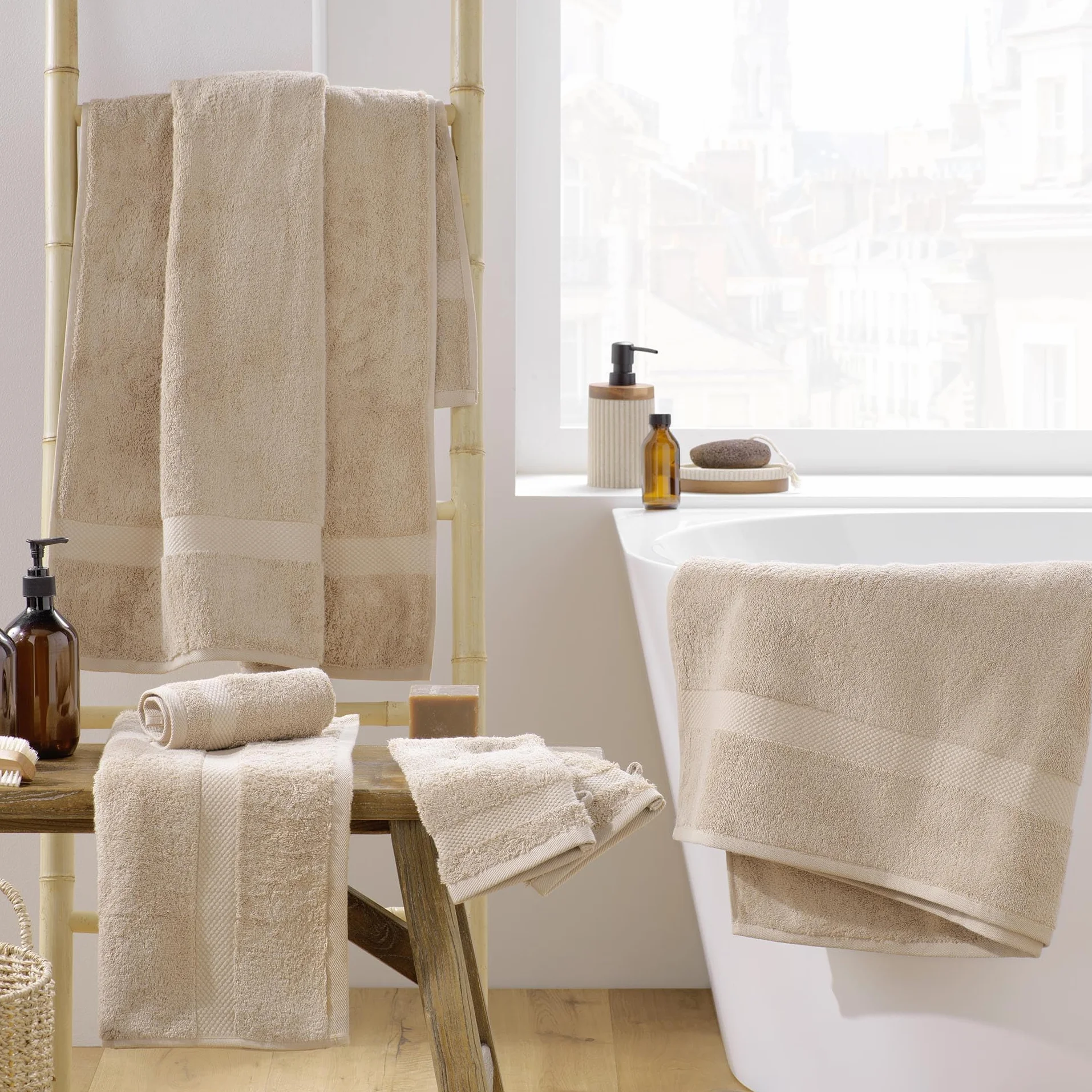 Douceur d'Intérieur Gants de Toilette 15 x 21 cm 100% Coton Uni Elegance Noisette