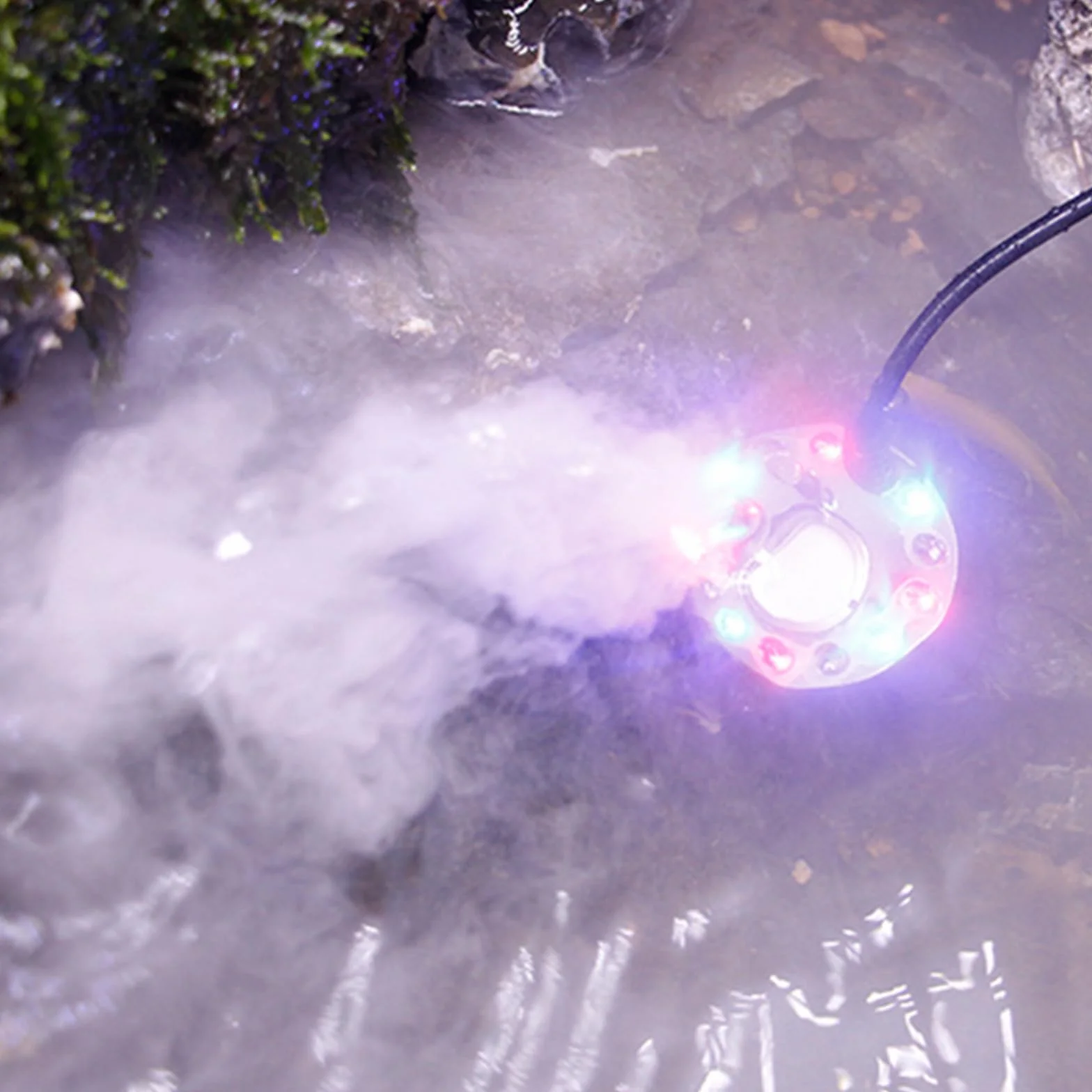 Machine à Brouillard 12 LED Brumisateur Fontaine Intérieur Atomiseur Air Décoration Halloween Noël