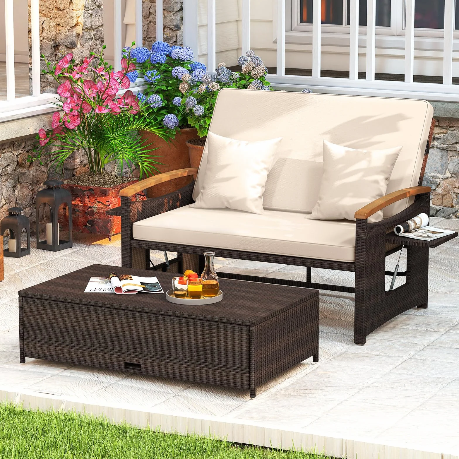 COSTWAY Salon de Jardin en Rotin avec Ottoman de Rangement, Charge 360KG, Bain de Soleil Plateau Latéral Rétractable Dossier Réglable Coussins 4 Positions, Canapé 2 Places Beige