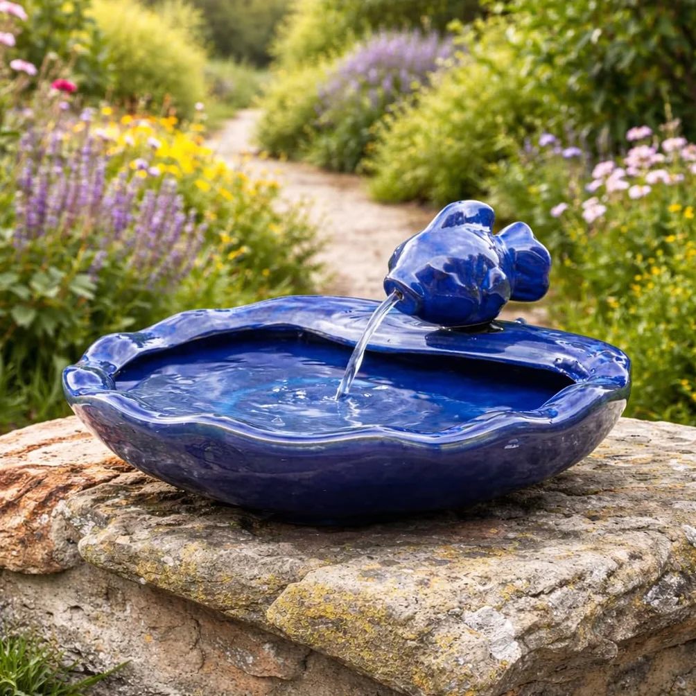 Fontaine à eau en céramique solaire 37 cm poisson bleu émaillée IP44 jardin extérieur