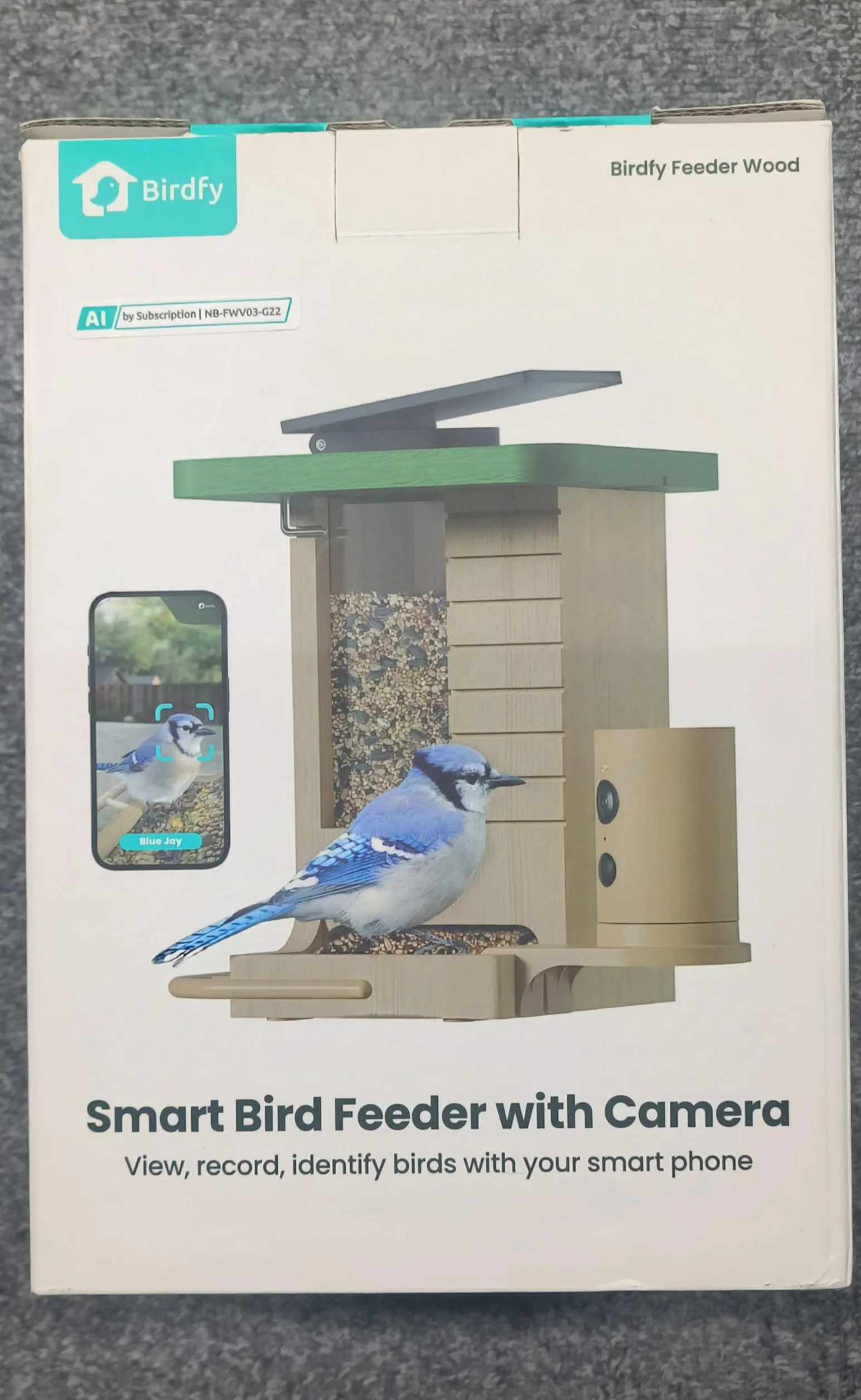 Mangeoire Oiseaux Caméra Birdfy Connectée en Bois avec Caméra Solaire IA 6000+ espèces 1080p