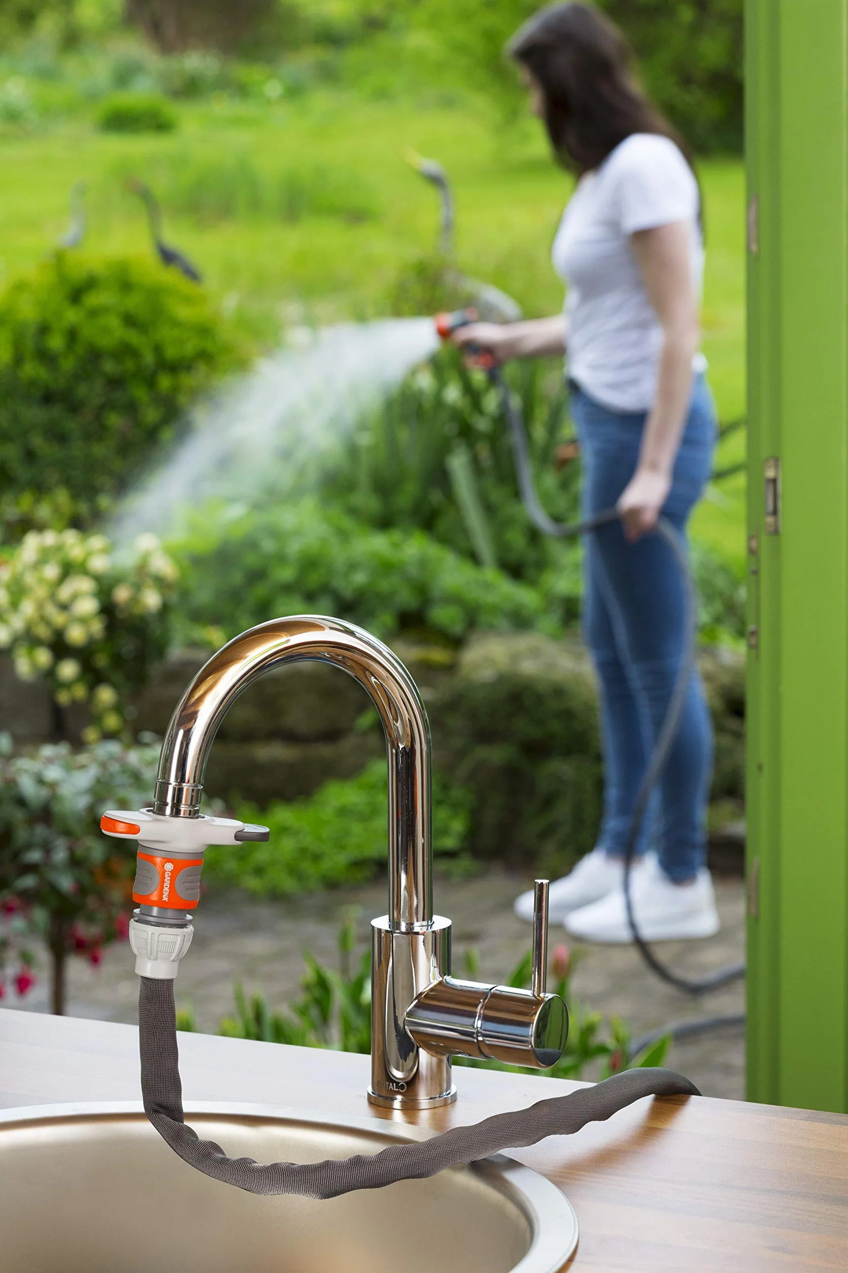 Gardena Raccord pour robinets d’eau intérieurs adaptateur clé insertion facile (18210-20)