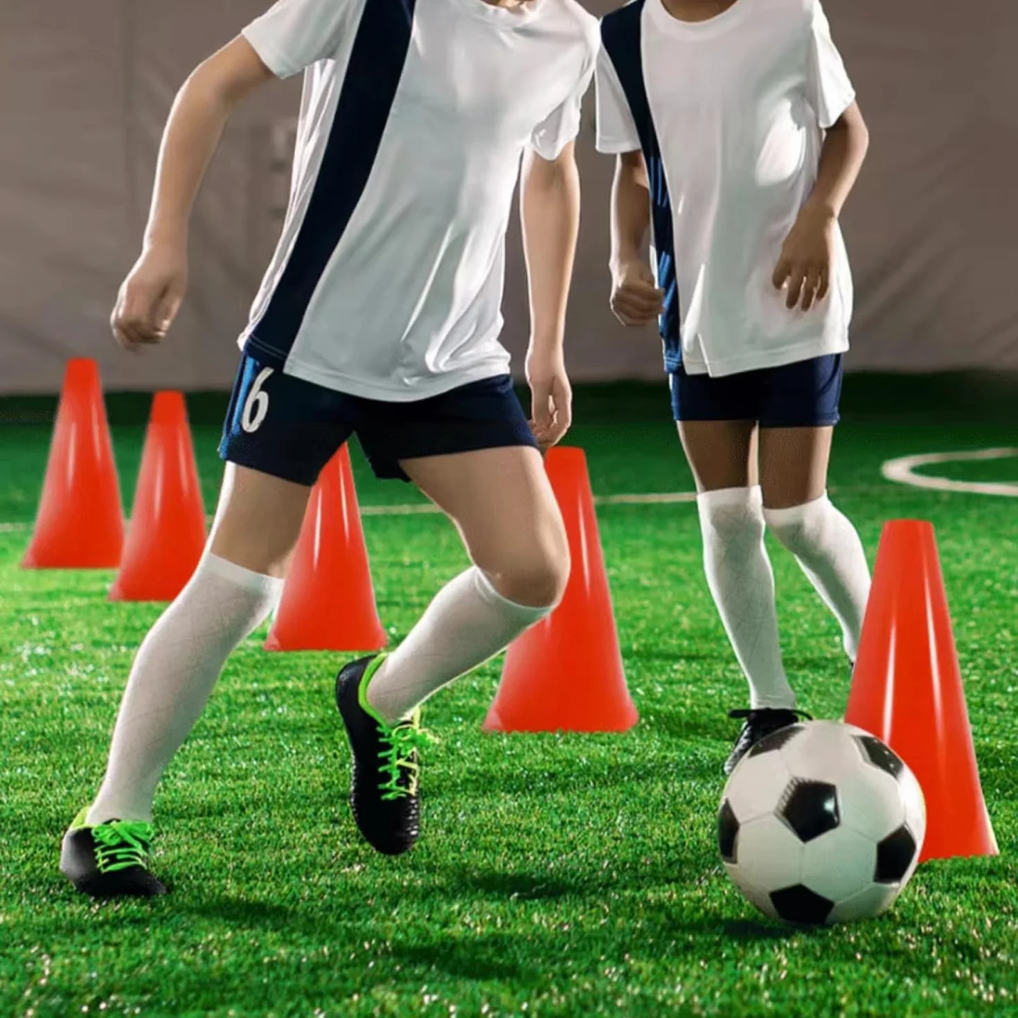 Cônes de Signalisation Rouges 18 cm Plastique pour Entraînement Football Fitness