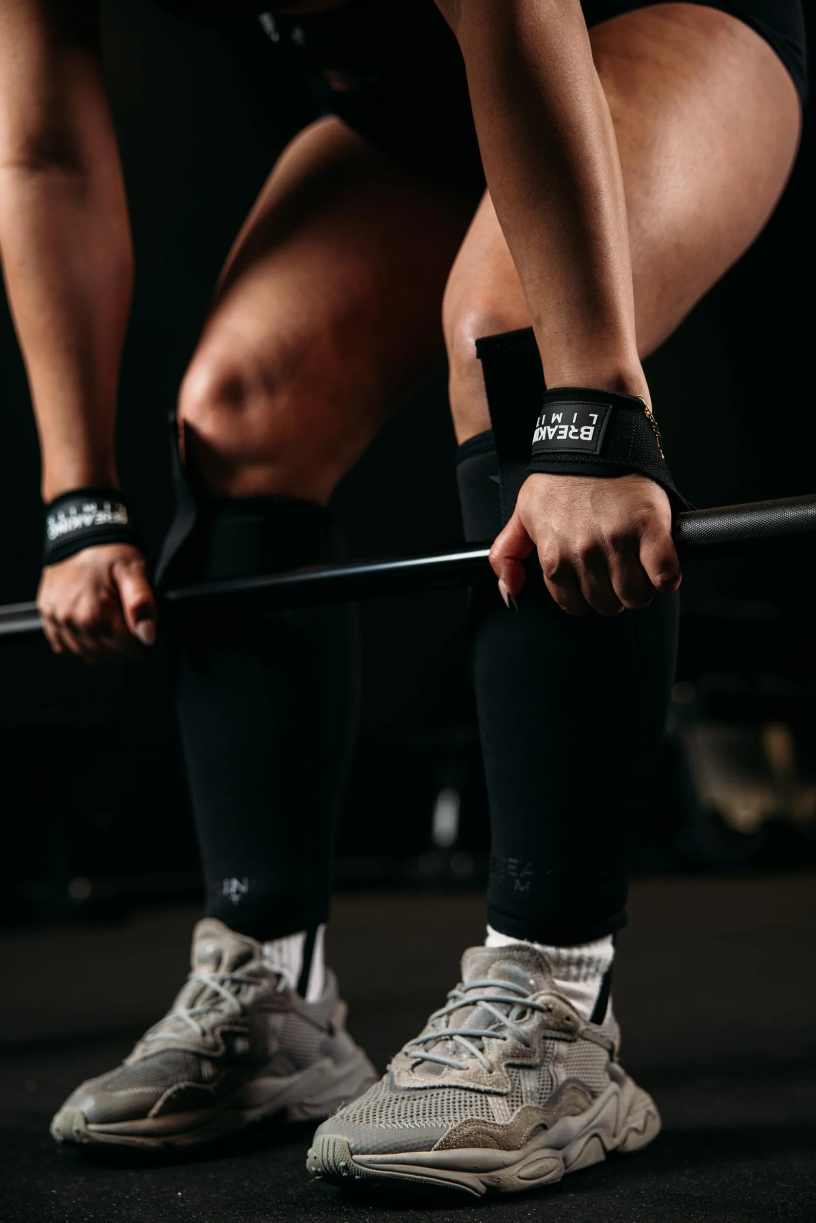 BREAKING LIMITS Deadlift Shin Guards - Bandage de Mollet en néoprène - Chaussettes Deadlift - Protège-Tibias - Saut à la Boxe pour Homme et Femme - Protection des Tibias