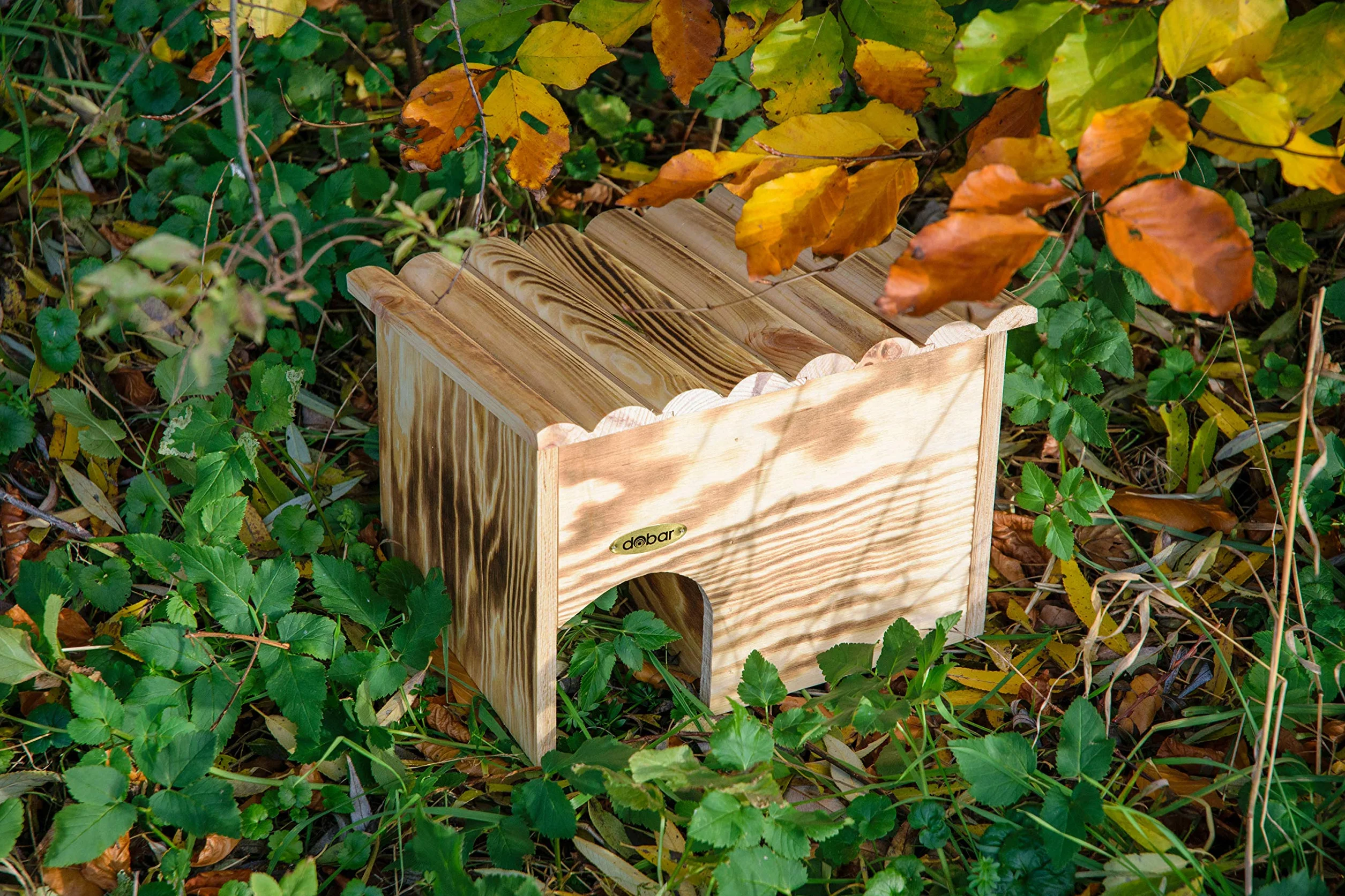 dobar Abri à hérissons en bois massif avec serrure 30,5 x 26,5 x 24 cm Flammée