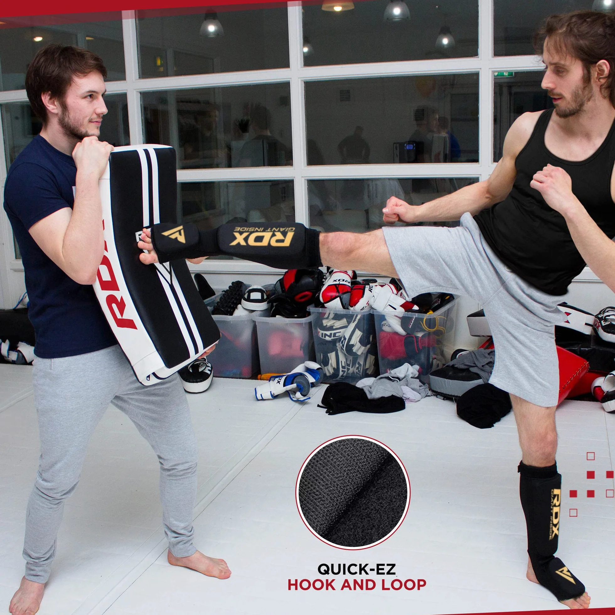 RDX Bouclier Frappe Pattes d'ours Boxe Thai Bouclier Courbe Coup Entraînement Paos Frappe Cible (Le Paquet Contient Une Seule Pièce)