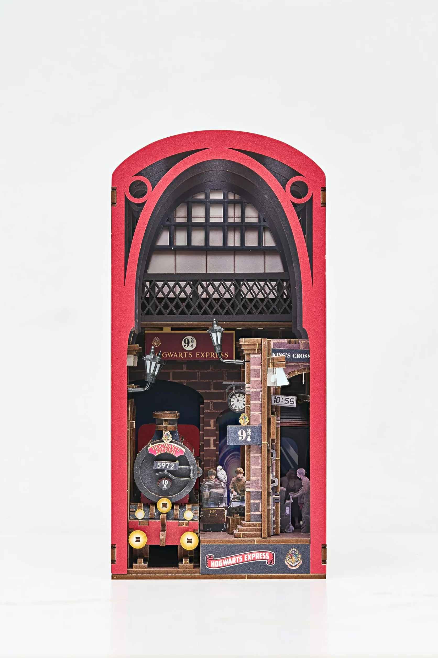 Revell Tiny Adventures Harry Potter Poudlard Express Book Nook avec éclairage LED 3D Miniature Bricolage en Bois