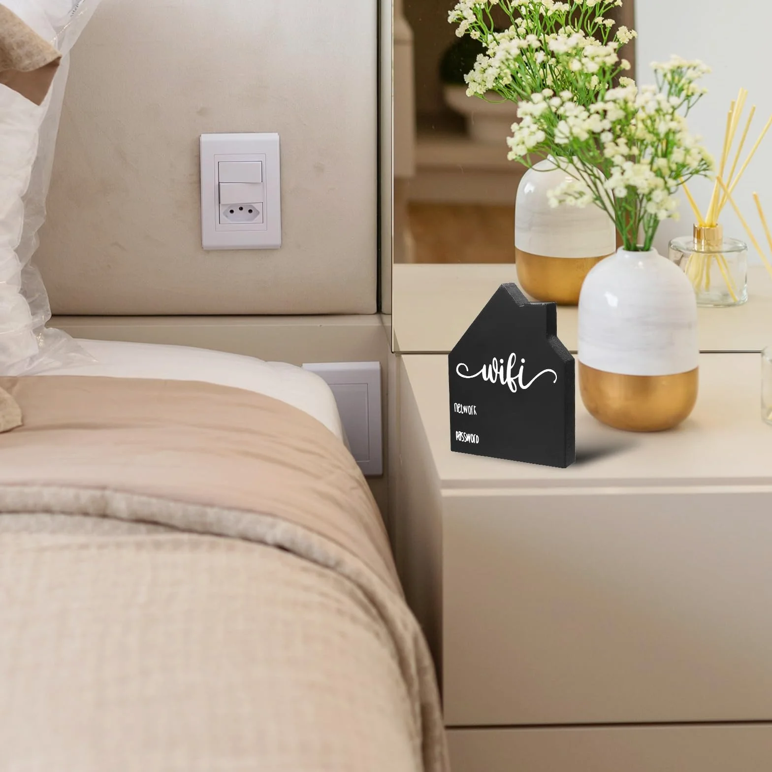 Panneau de mot de passe Wi-Fi en bois pour la maison, tableau noir avec stylo effaçable