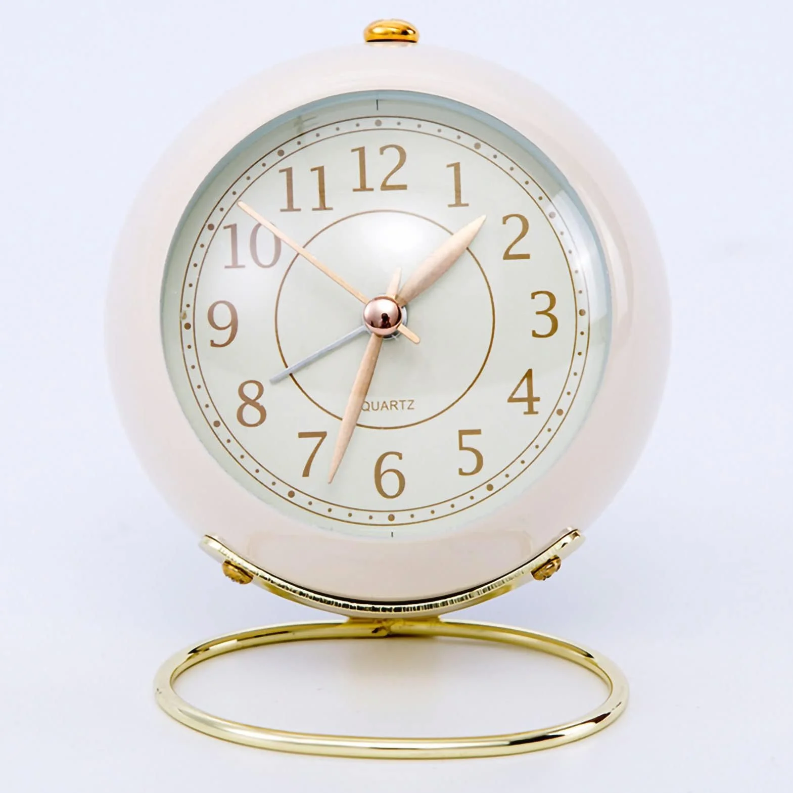 HERCHR Réveil de Chevet Silencieux sans Tic-tac Horloge de Table à Piles Blanc