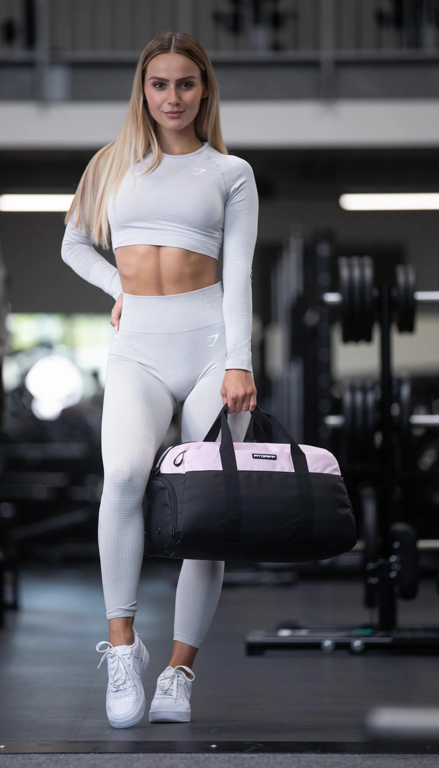 Fitgriff® Sac de Sport Homme Femme V2 avec Compartiments Chaussures et Humide pour Gym Fitness Voyage