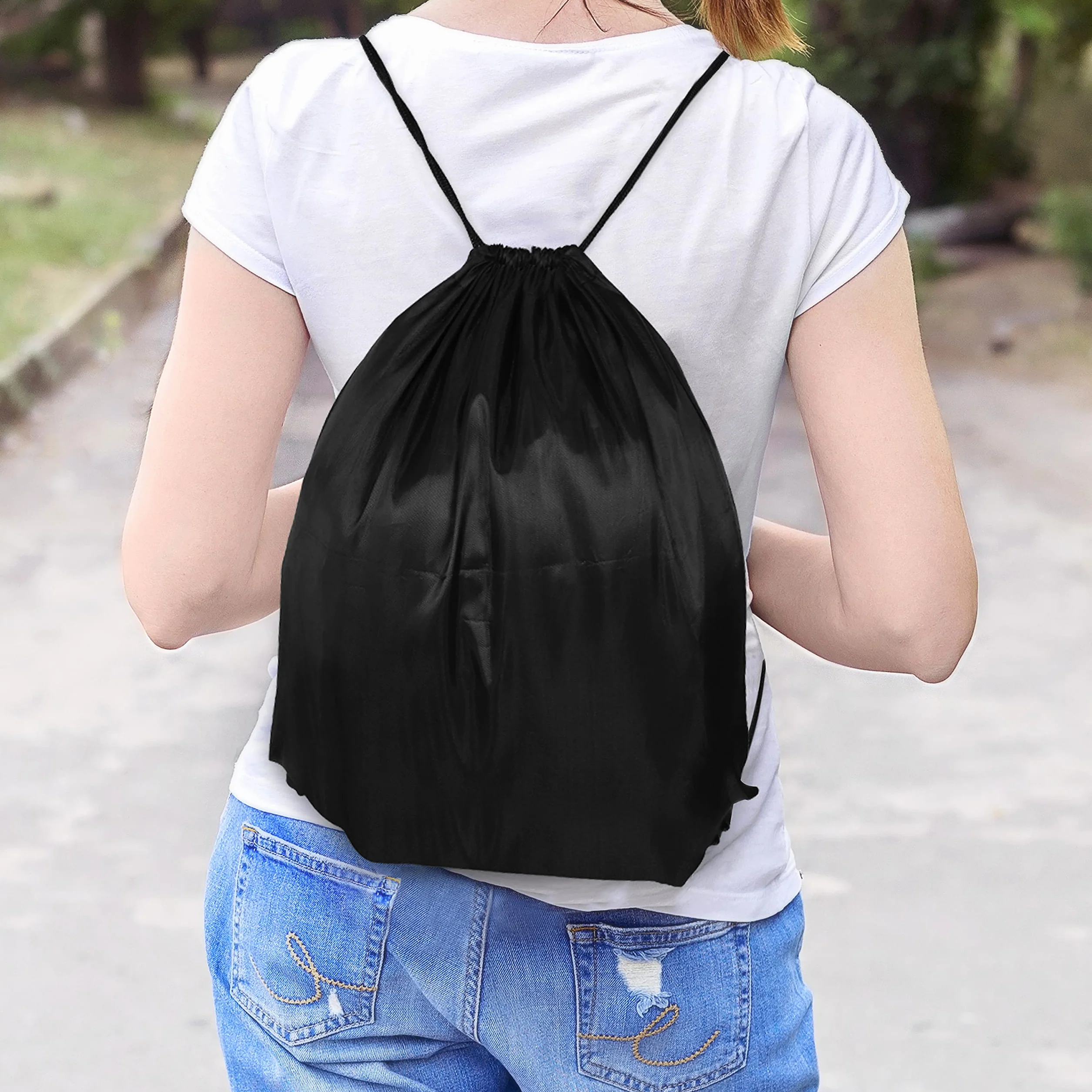 BELLE VOUS Sac de Gym à Cordon Noir (Lot de 12) - 42 x 35 cm - Sac a Dos Cordon pour le Sport, le Rangement, les Voyages et la Natation - Gym Sac Unisexe pour Hommes, Femmes, Adultes et Enfants