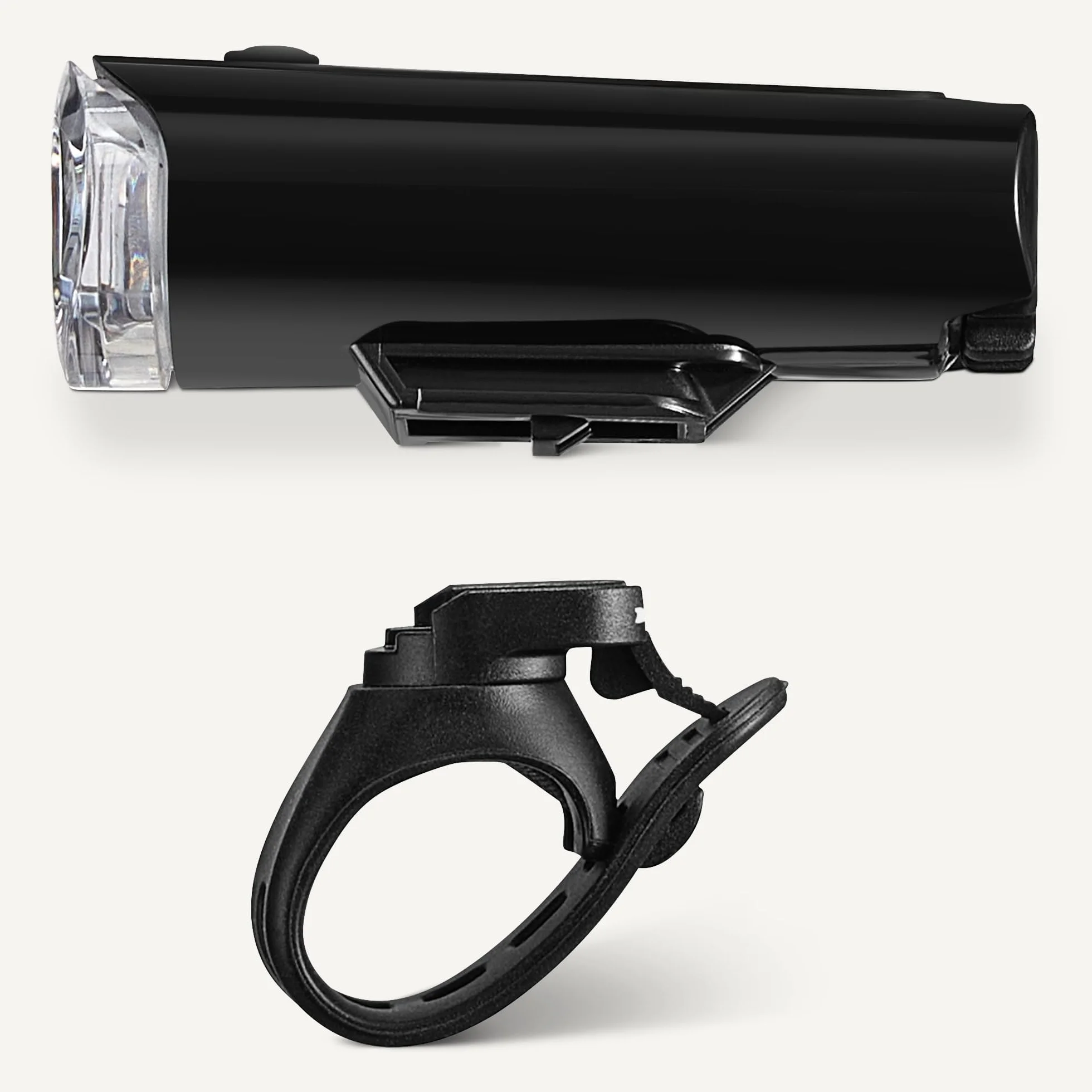 Amazon Basics Set d'Éclairage Vélo LED avec Phare 100 Lumens et Feu Arrière 10 Lumens - Lampes de Vélo Étanches à 3 Modes avec Supports - Piles Incluses - Noir et Rouge