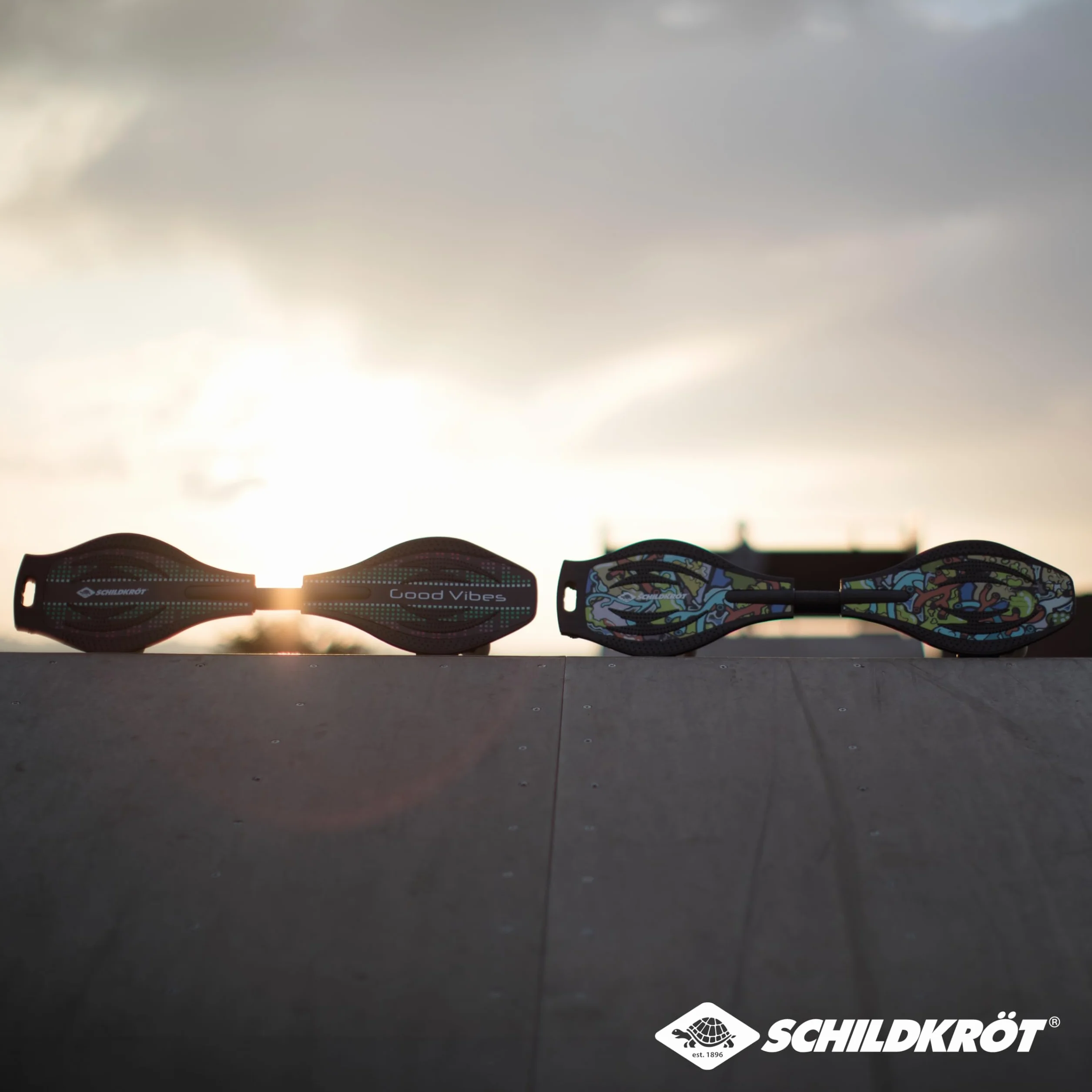 Schildkröt Waveboard Good Vibes, Léger et Maniable, Grande Plateau avec Boutons Antidérapants