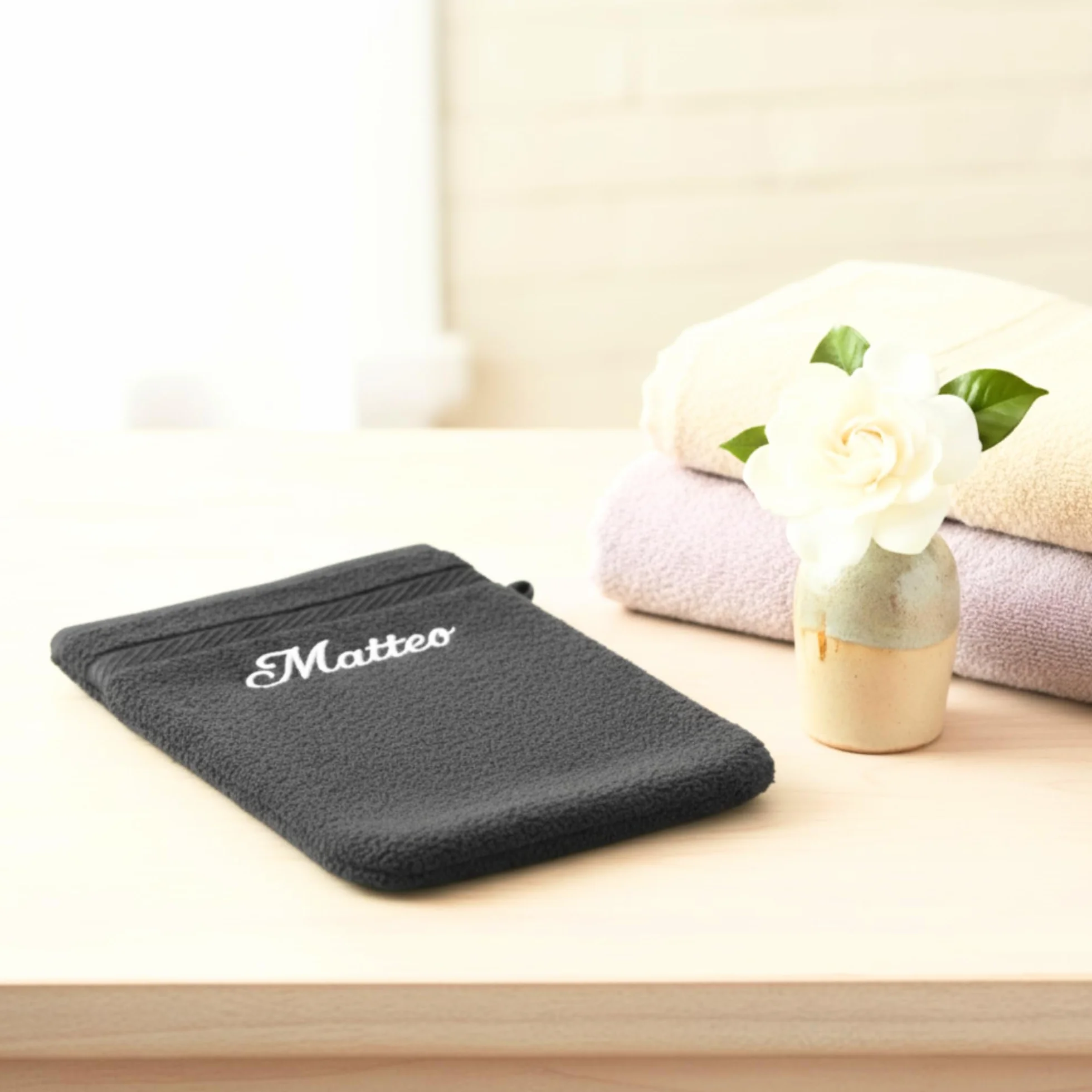 Gant de Toilette personnalisé Anthracite Éponge Coton 15x21 cm Broderie prénom initiales Fabrication Artisanale France Cadeau raffiné