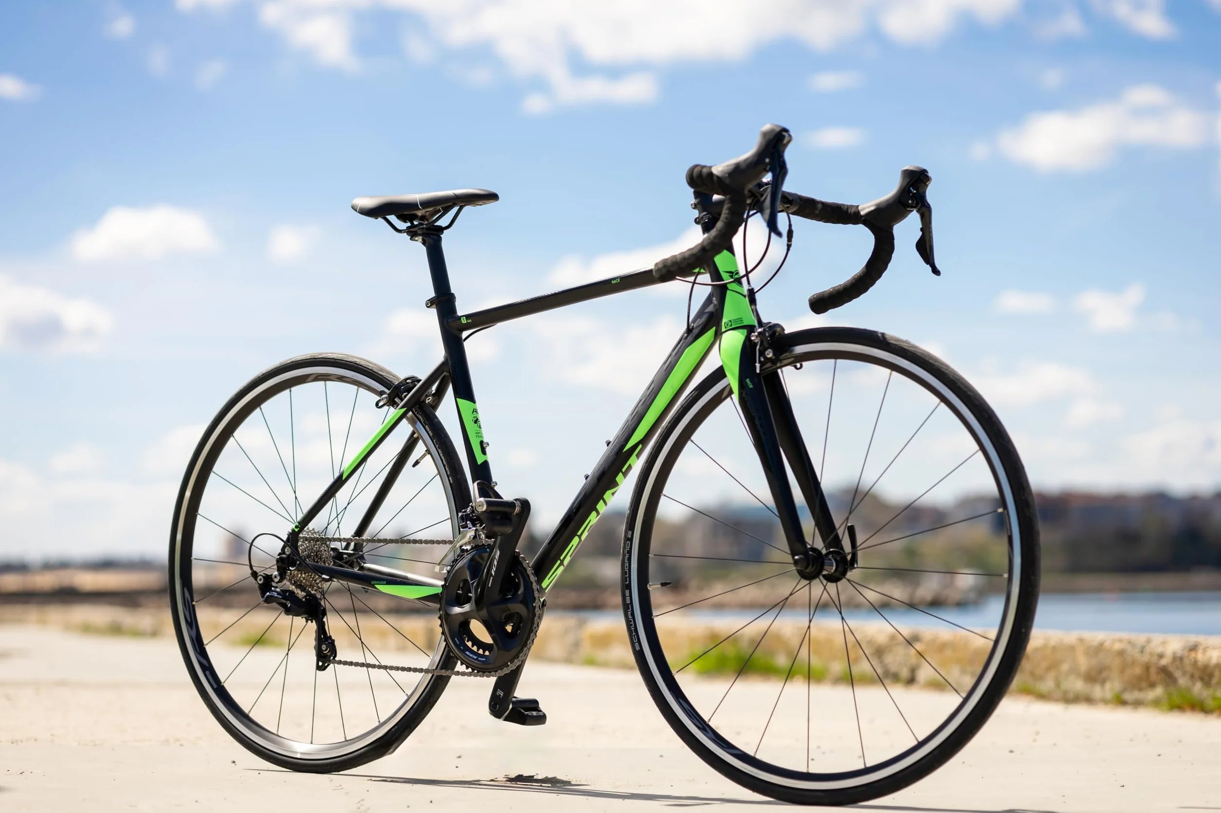 Vélo de course Shimano Claris 28 pouces débutants