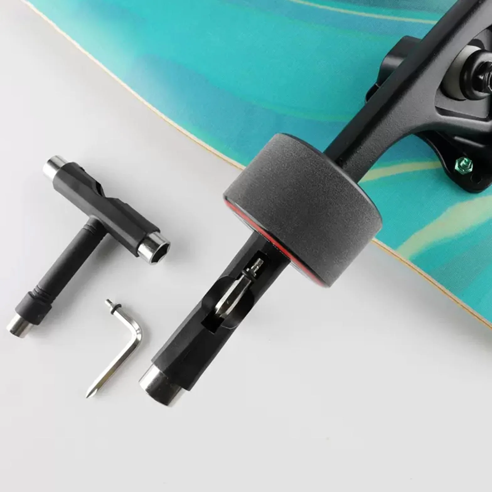 Outils de Skate T Forme Skate Accesoire Tout-en-Un Outil Portable avec Tournevis pour Débogage et Maintenance du Skateboard
