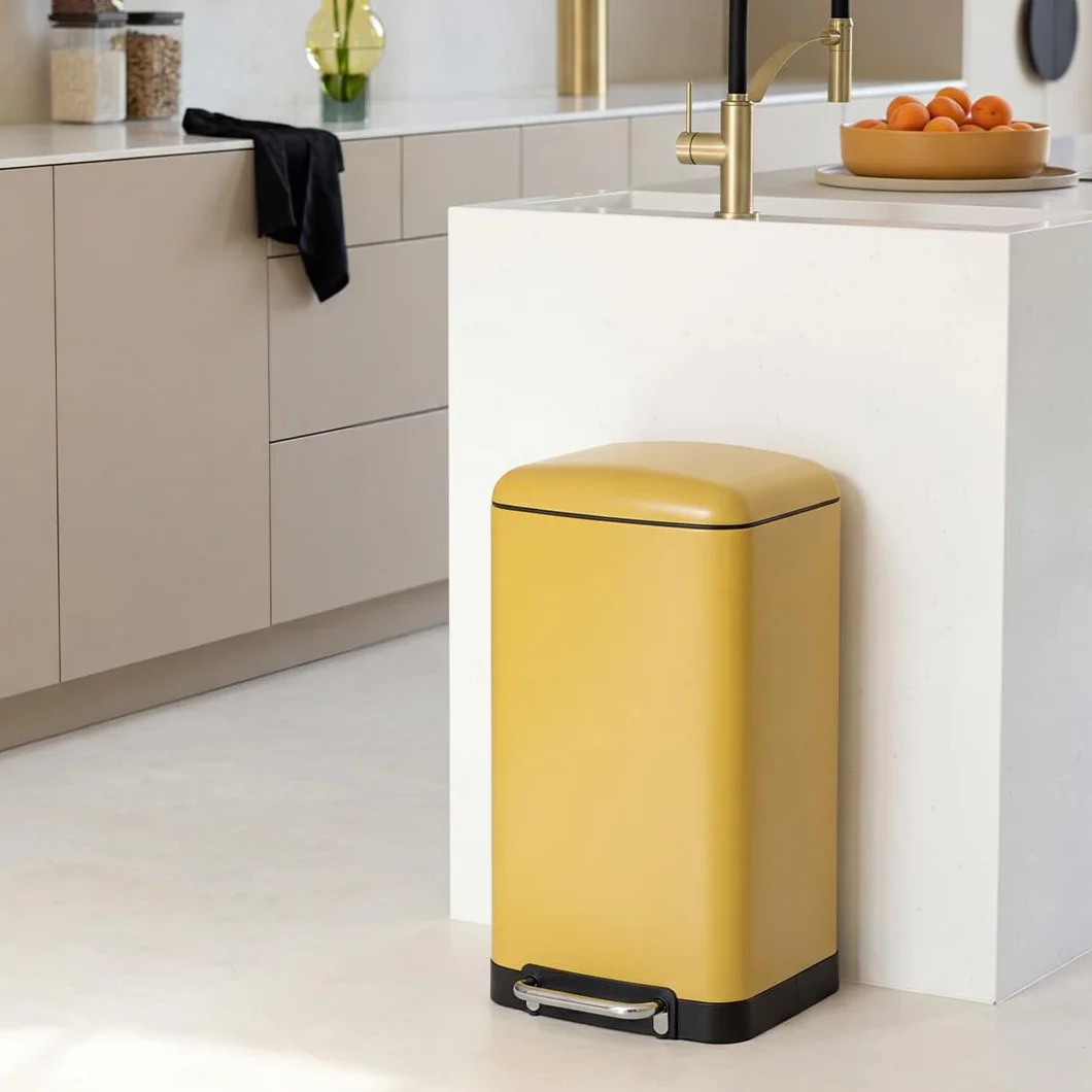 Poubelle de Cuisine Ariane 30L Métal Jaune - Seau Amovible Poignée Arrière Fermeture Silencieuse