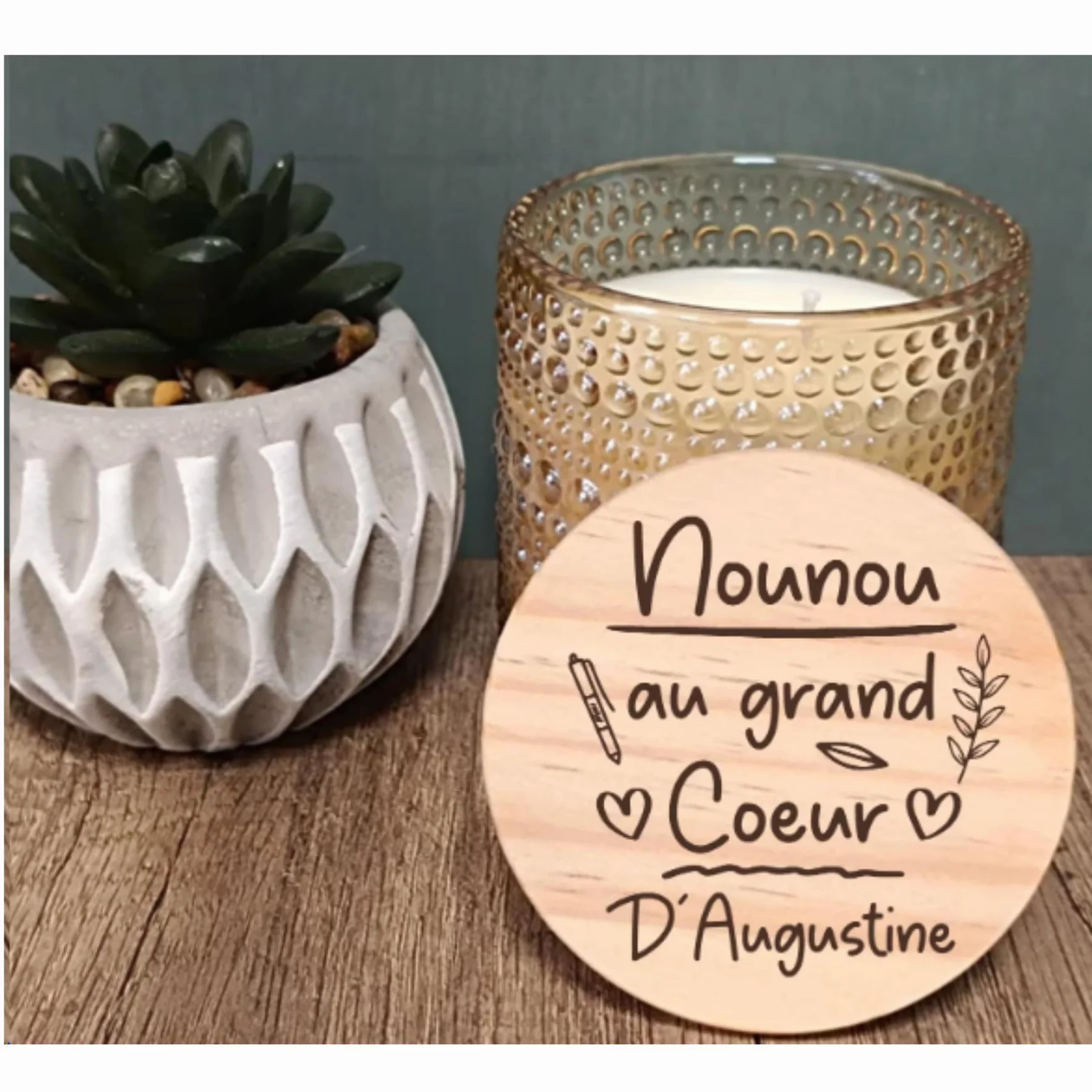 Bougie parfumée personnalisée avec prénom gravé en bois cadeau maîtresse nounou fin d'année scolaire