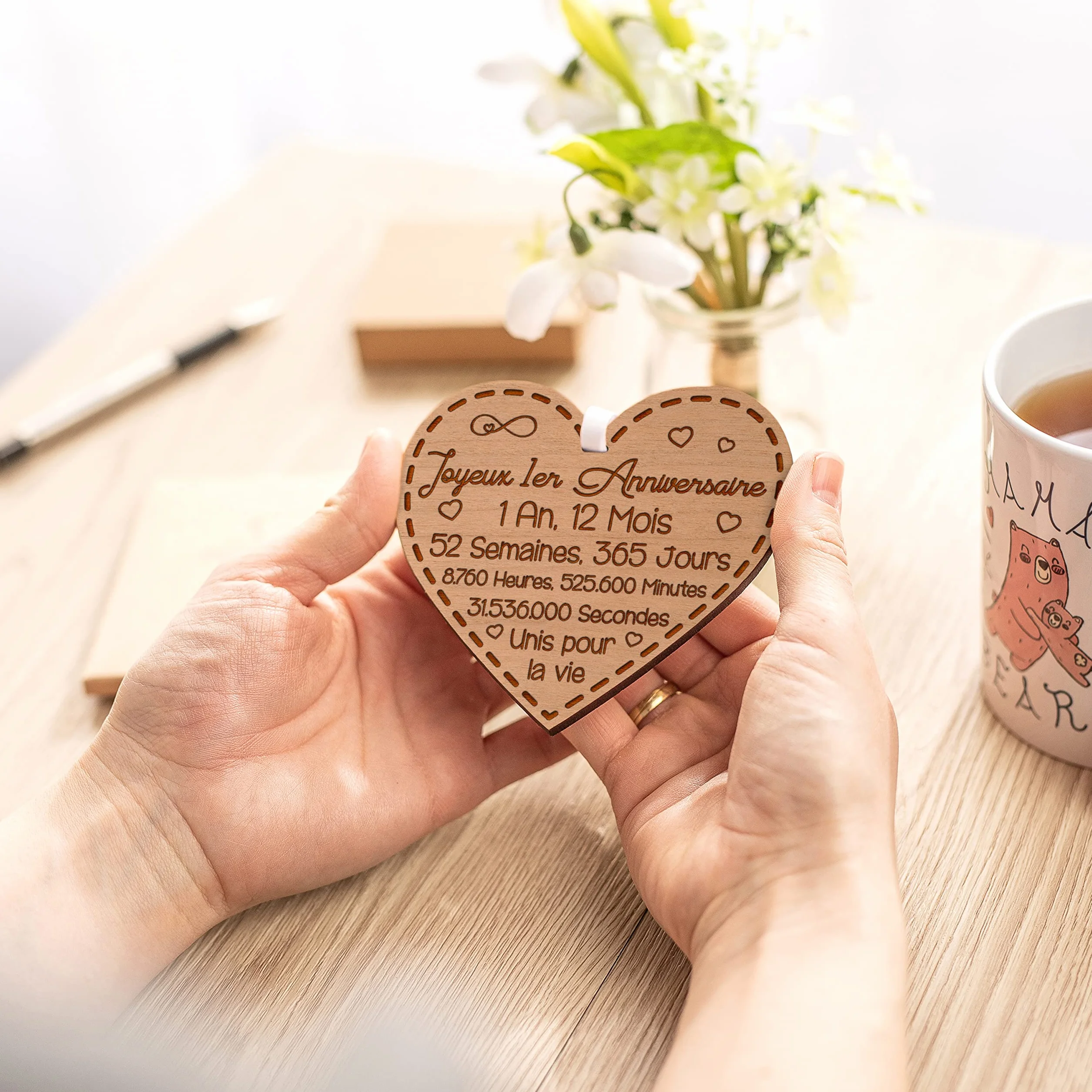Cadeau Anniversaire de Mariage 1 an - Cœur Gravé en Bois pour Femme Homme