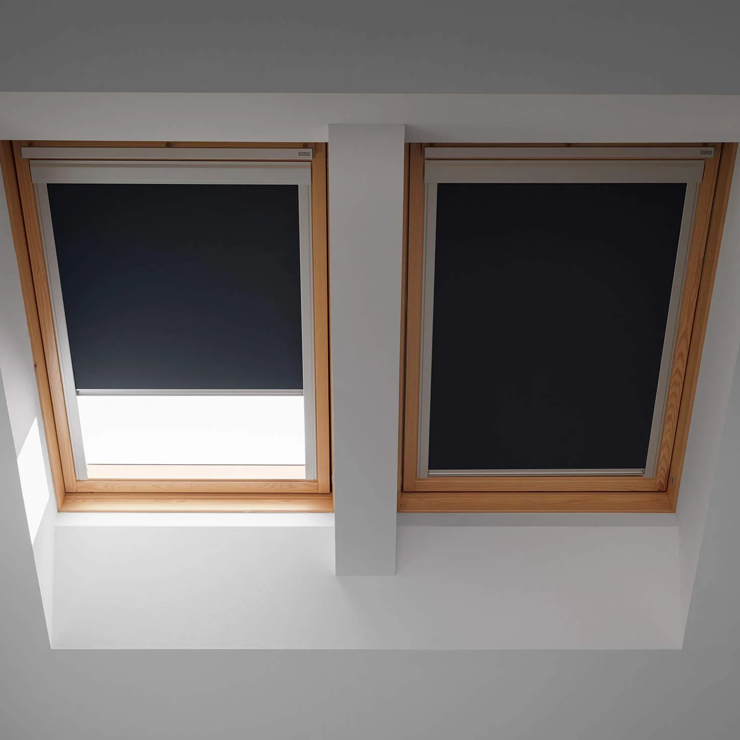 Store Occultant Compatible VELUX MK04 Noir