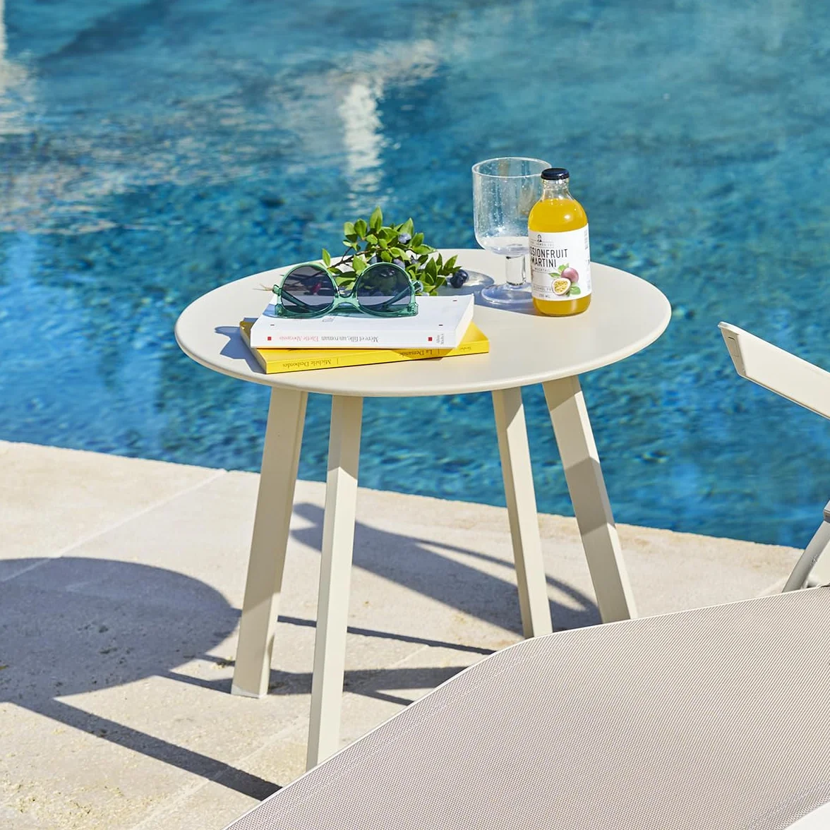 Table d'appoint de Jardin Ronde Hespéride Saona Argile 50 x 45cm Acier