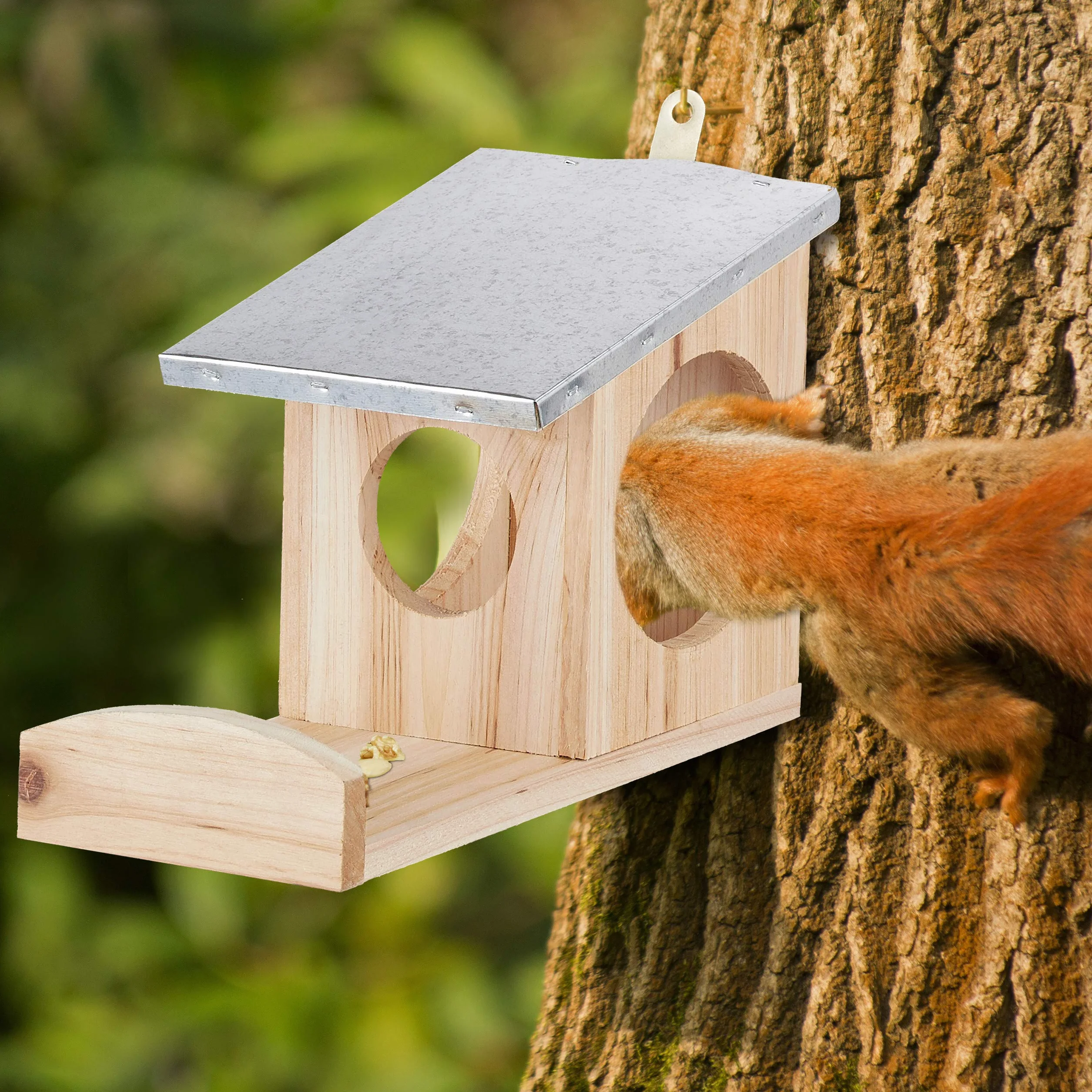 Relaxdays Mangeoire pour écureuils, Hotte en Bois, Toit métallique étanche, à accrocher, Jardin, Marron foncé