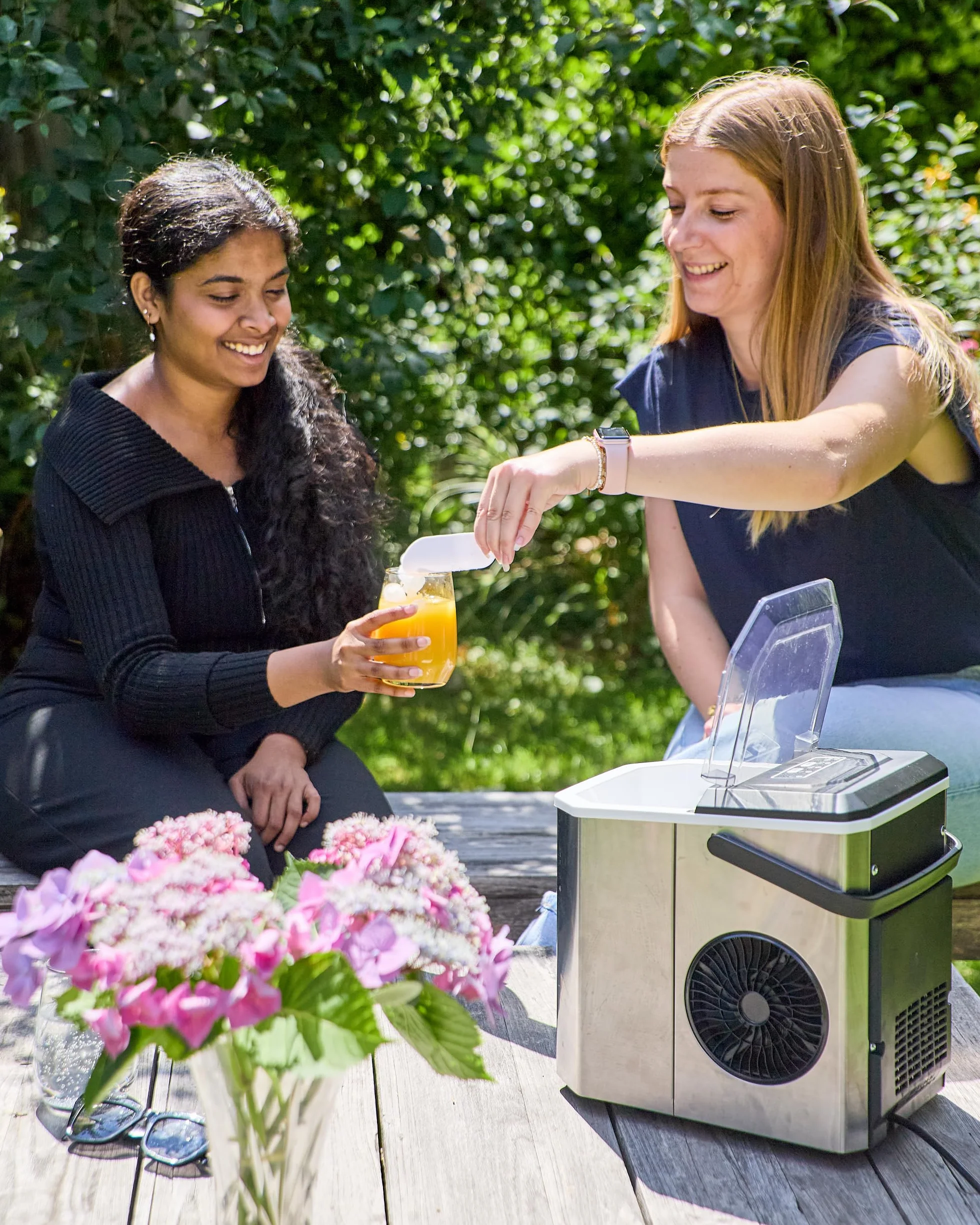 SENYA ICE COOL Machine à Glaçons Rapide 12kg/24h – 9 Glaçons en 6 à 13 min – 2 Tailles – Réservoir 1,3L – Auto-Nettoyante – Compacte et Portable