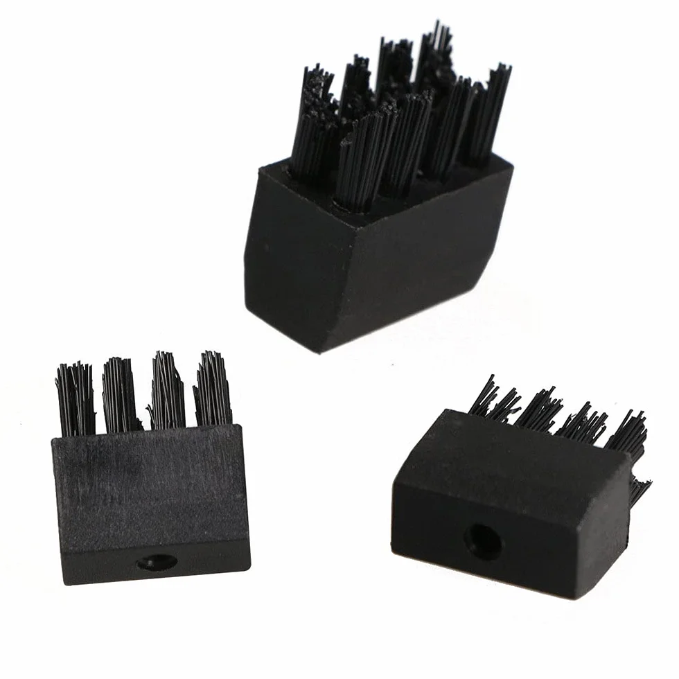 Lot de 3 brosses de rechange en plastique - Repose-flèche Brosses, Tir à l'arc Brosse en Plastique Accessoires pour Le Remplacement Bow noir pour repose-flèche avec 3 vis