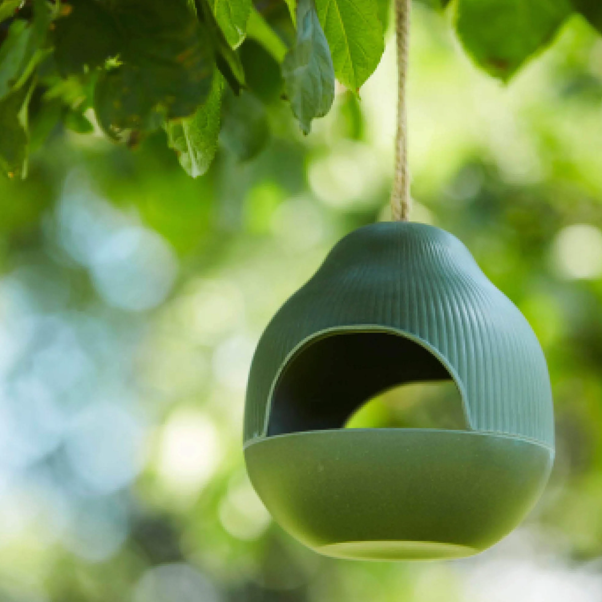 Point-Virgule mangeoire à Oiseaux en Fibre de Bambou Vert 18.2cm H 19cm