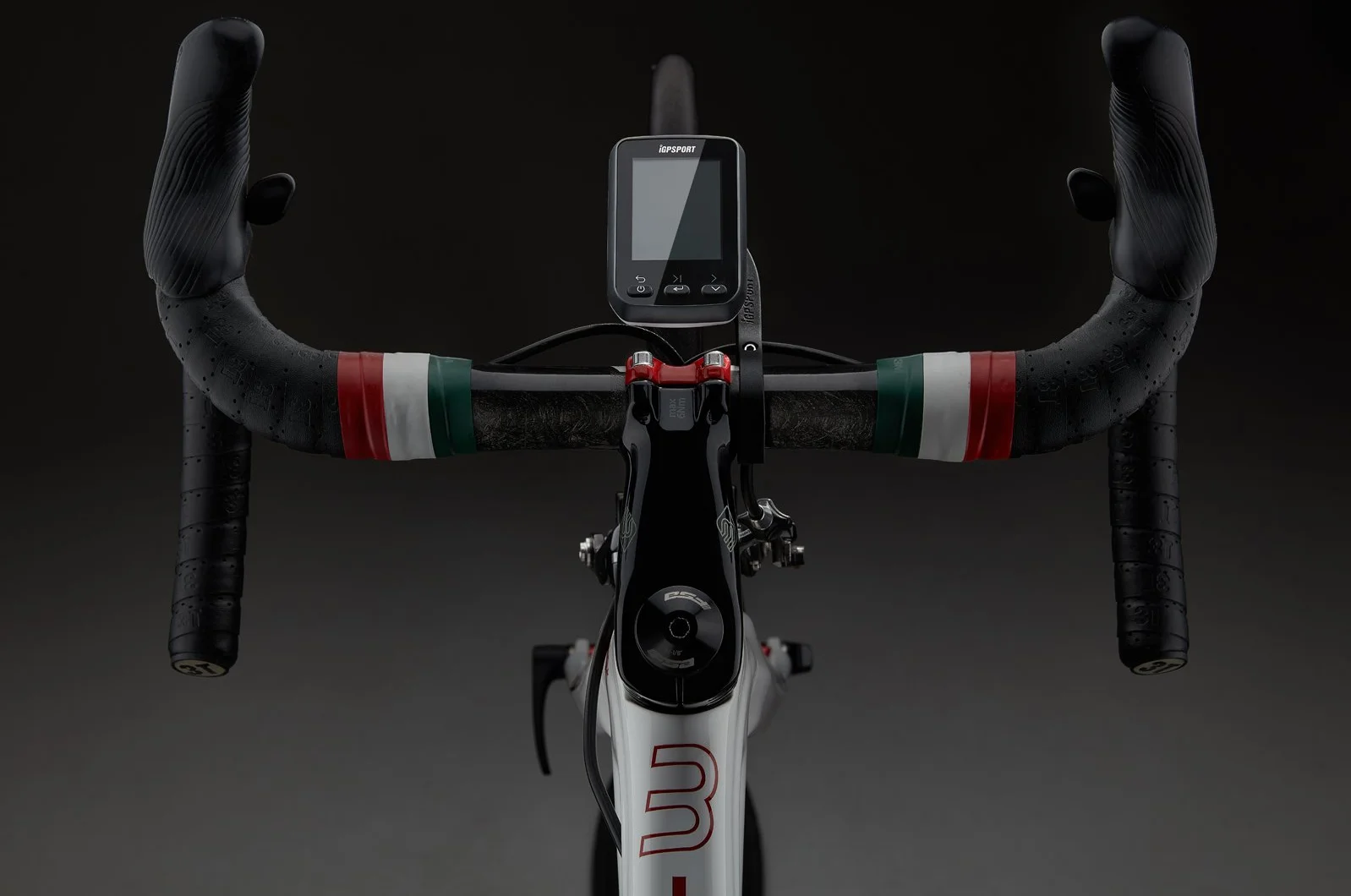 iGPSPORT Support de vélo Avant étendu Compatible avec l'ordinateur de vélo Garmin Edge 200,500,510,520,800,830,1000,1030, s'adapte au Guidon de 31,8 mm