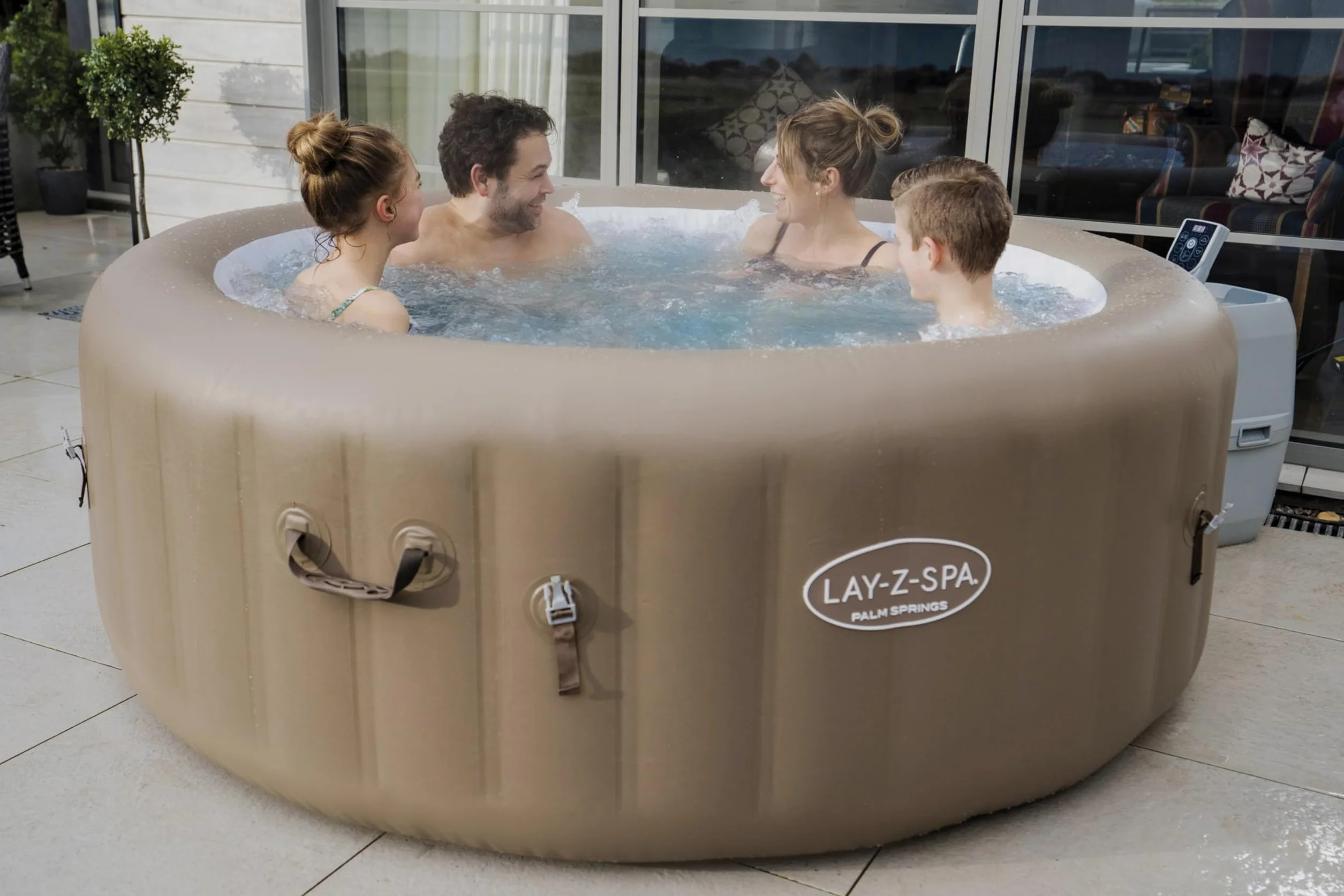 Spa Gonflable Lay-Z-Spa Palm Springs 4-6 Places Diamètre 196 x 71 cm 140 Jets d'Air Filtration Cartouche Chemconnect