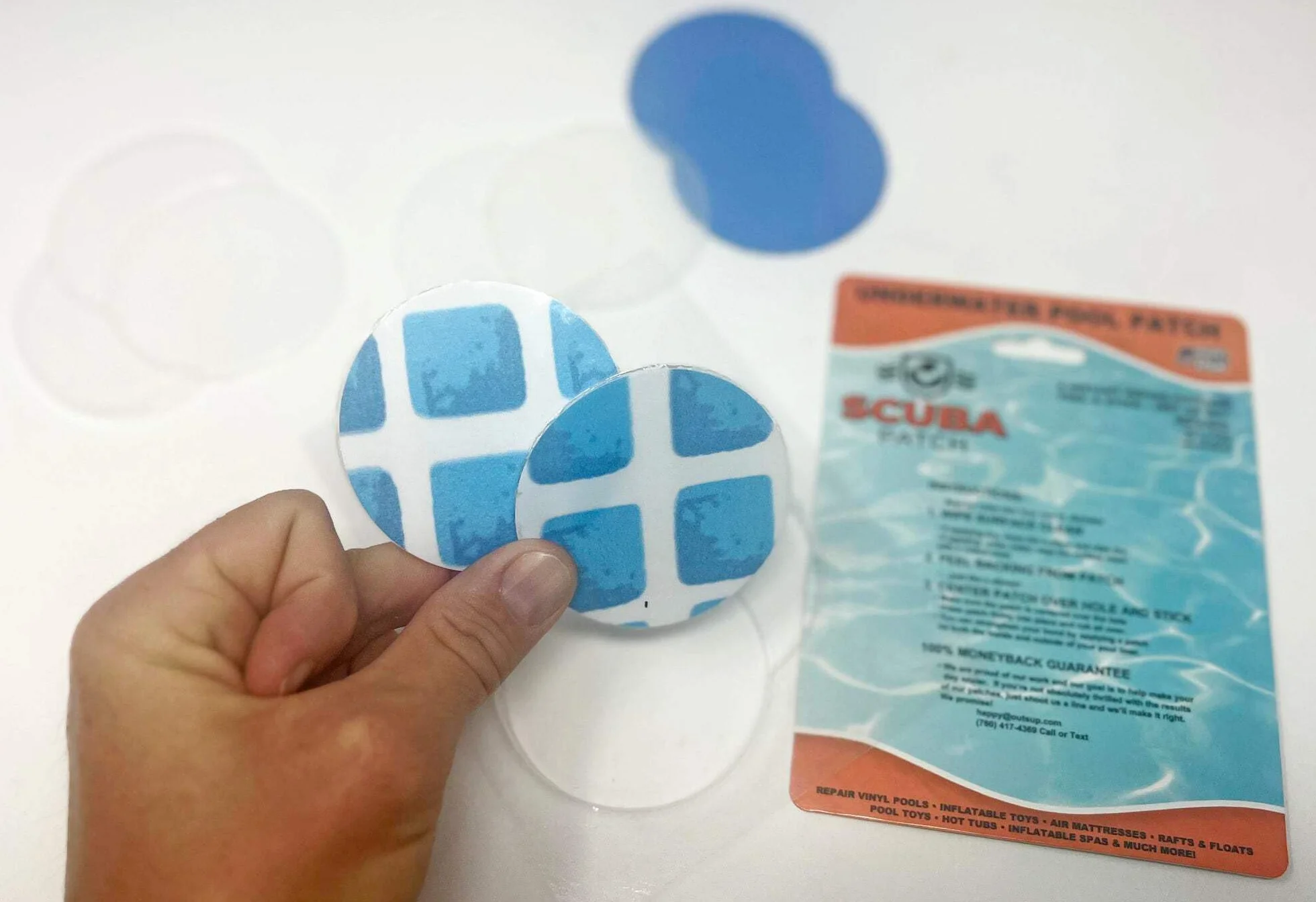 Kit de réparation tout-en-un pour piscines hors sol 20,3 cm - Patchs en vinyle