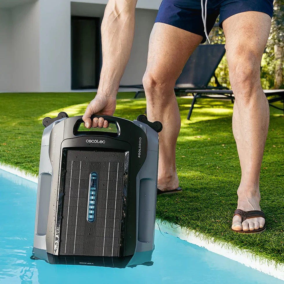 Cecotec Robot Nettoyeur de Piscine Conga Pooldroid AquaSkater Recharge Solaire Autonomie 16h Panier 4,5L Filtre 187,5 μm