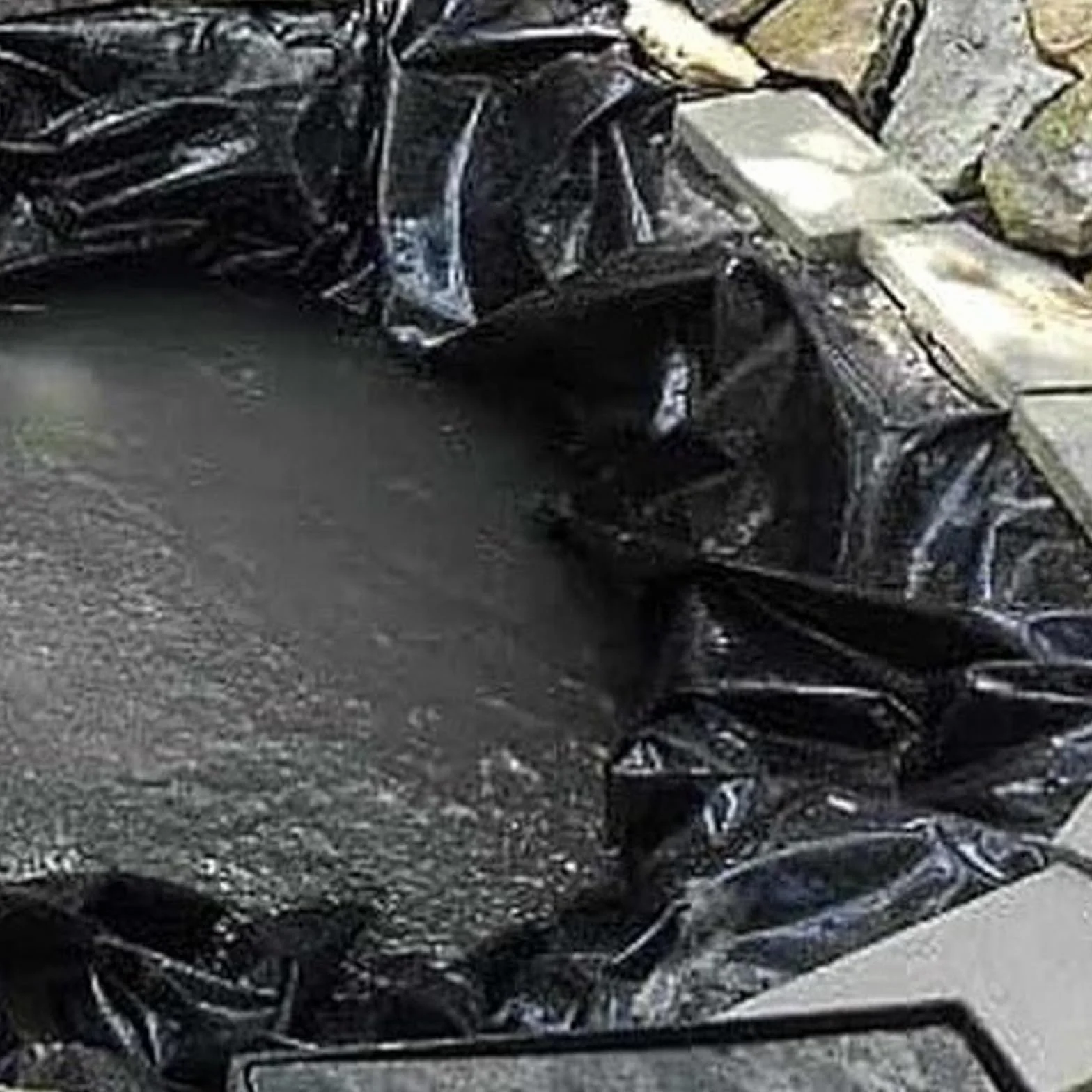 Bâche PVC Bassin 2 x 2 m Doublure Imperméable Noire pour Étang Jardin Fontaine Cascade