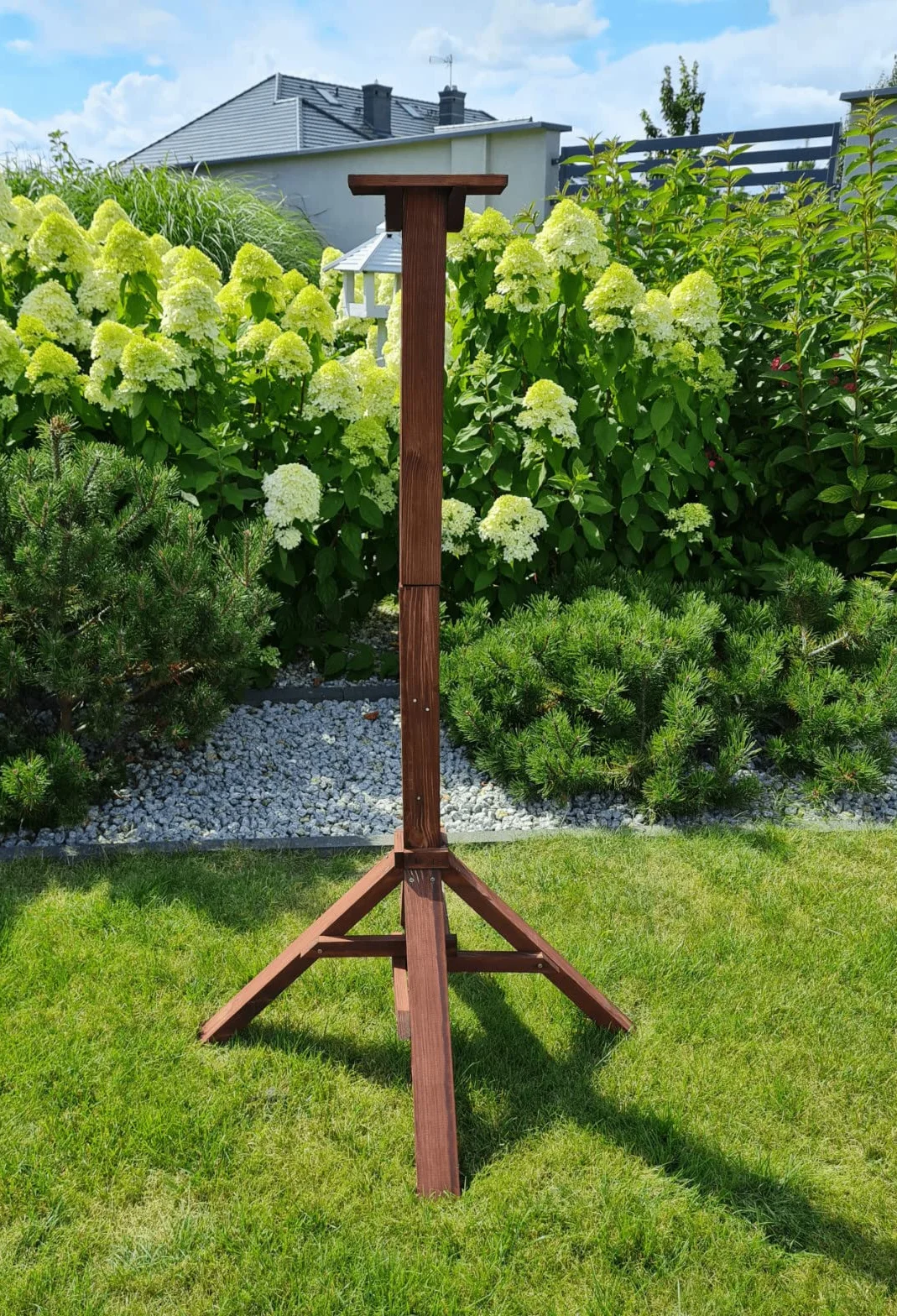 Nichoir extérieur en Bois Fait Main avec Pied pour Oiseaux, Résistant aux Intempéries, L, Rouge brunâtre