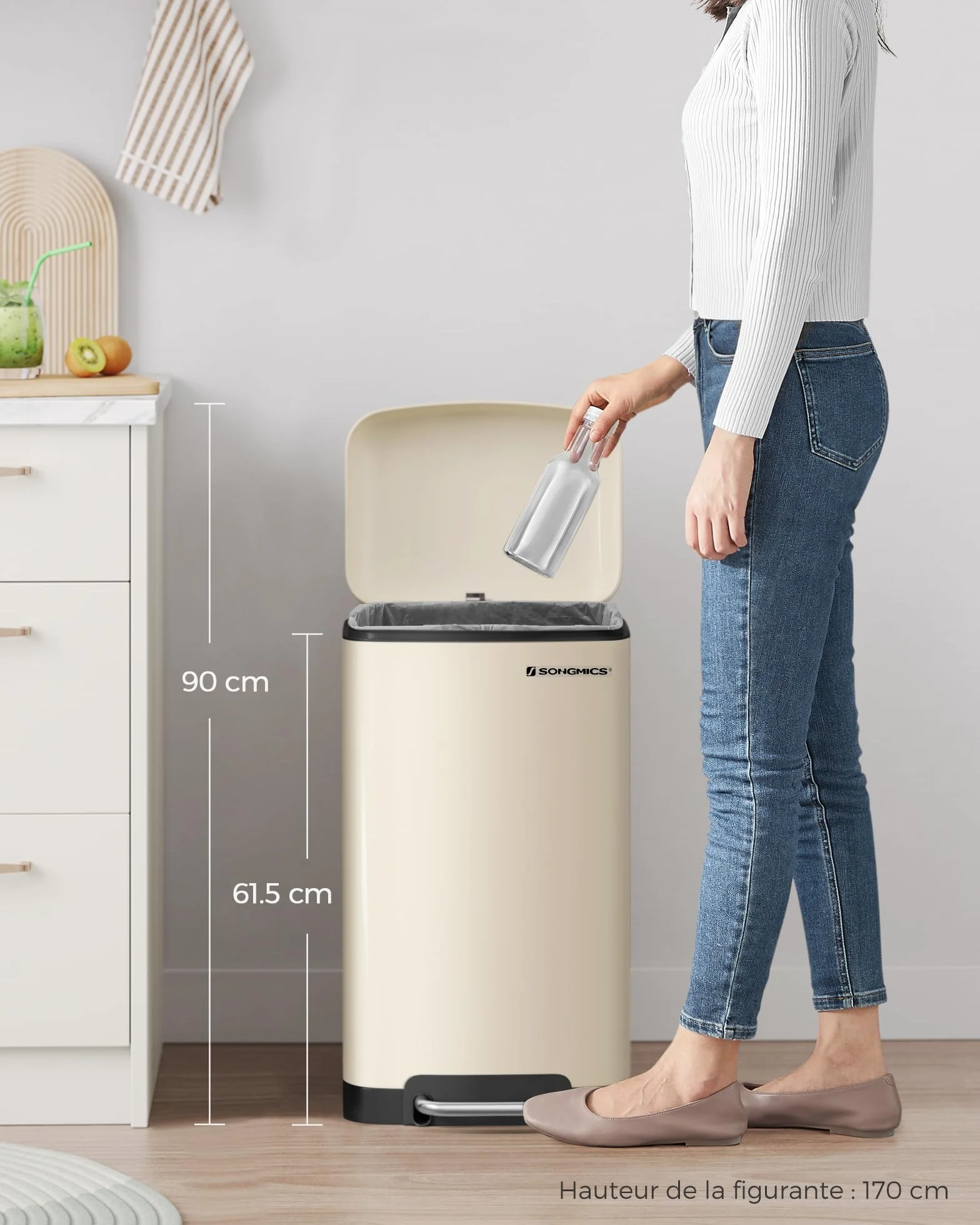 SONGMICS Poubelle de Cuisine 30L Acier Pédale Couvercle Seau Intérieur Fermeture en Douceur Blanc LTB001A01