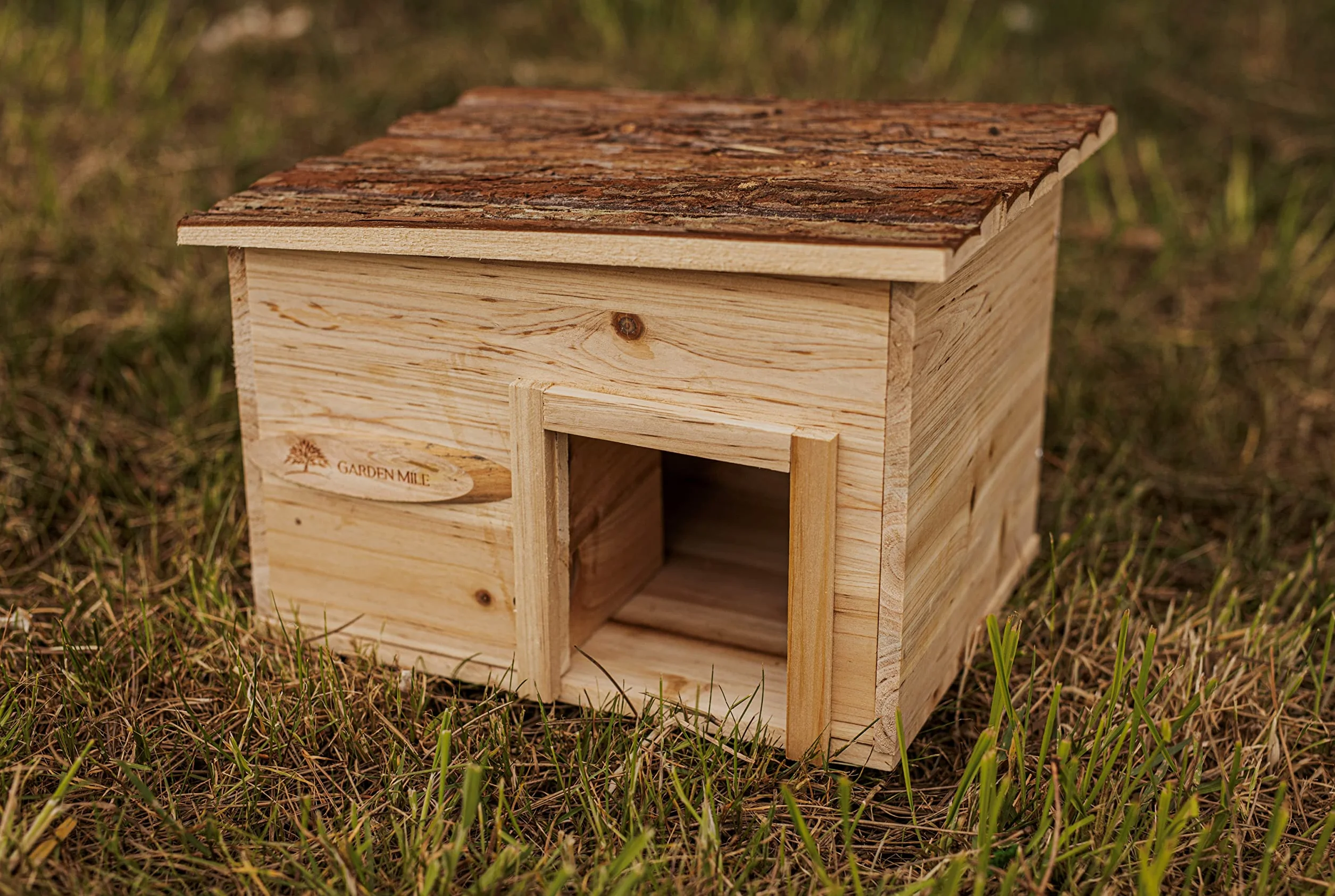 Maison pour hérisson en bois durable résistant aux prédateurs avec toit en feutre