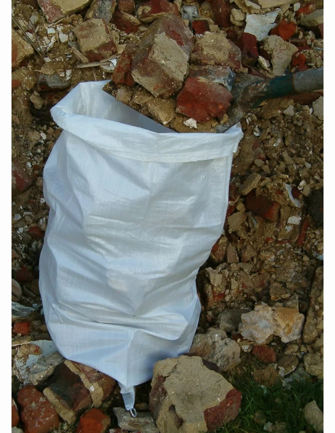 Sacs à Gravats 55 x 95cm 55kg Polypropylène Tissé Blanc Jardinage Chantier